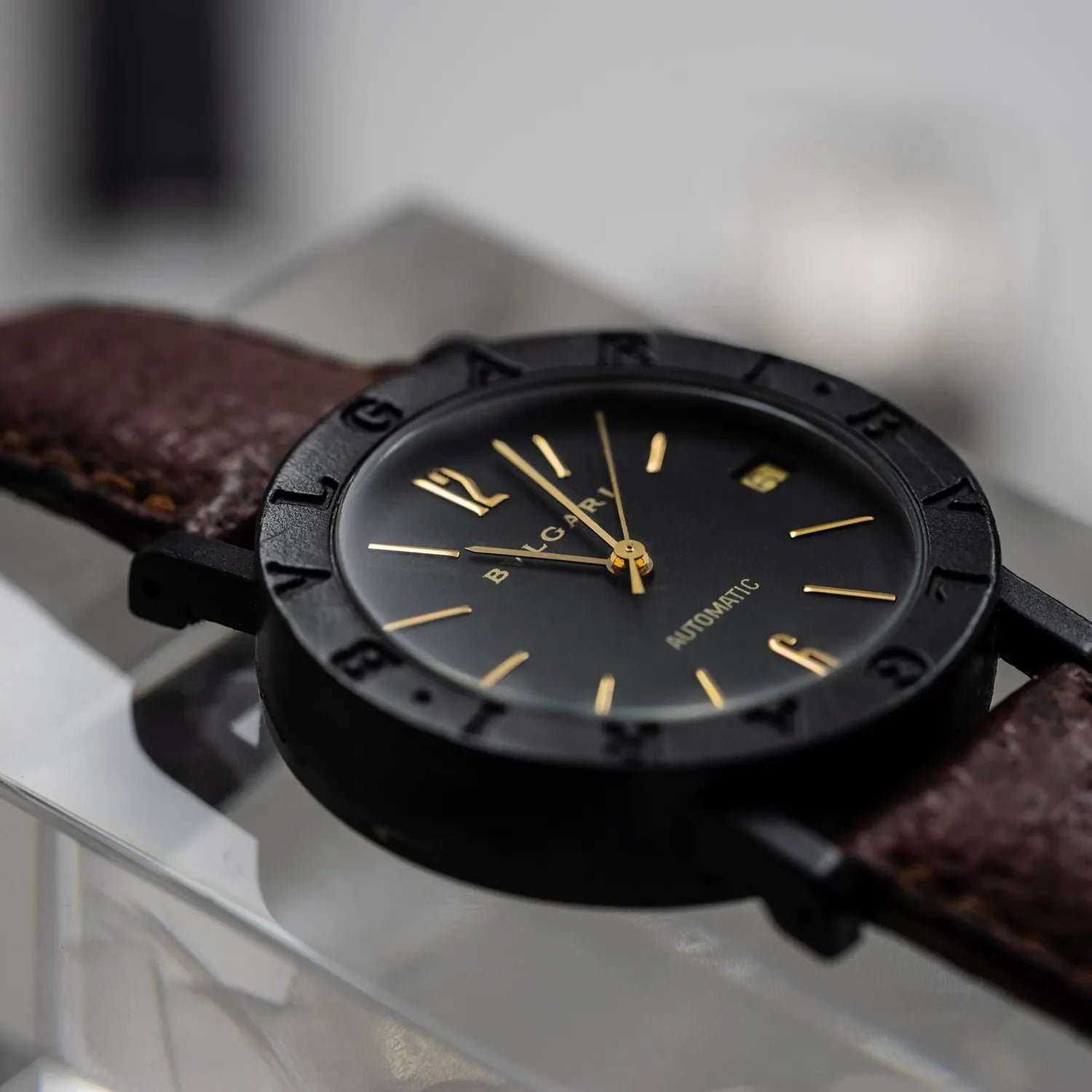 Bvlgari Carbon Gold – side view