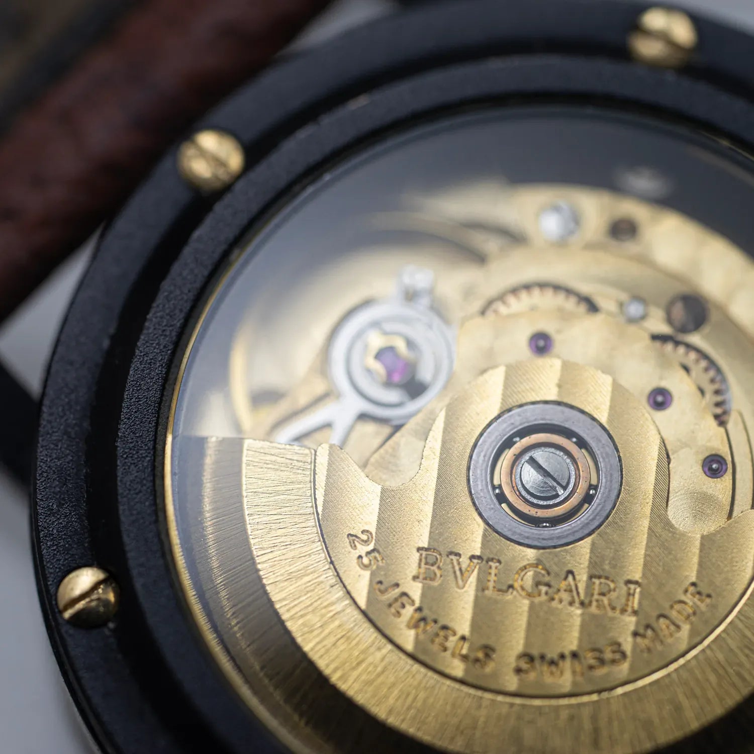 Bvlgari Carbon Gold – side view alternative angle