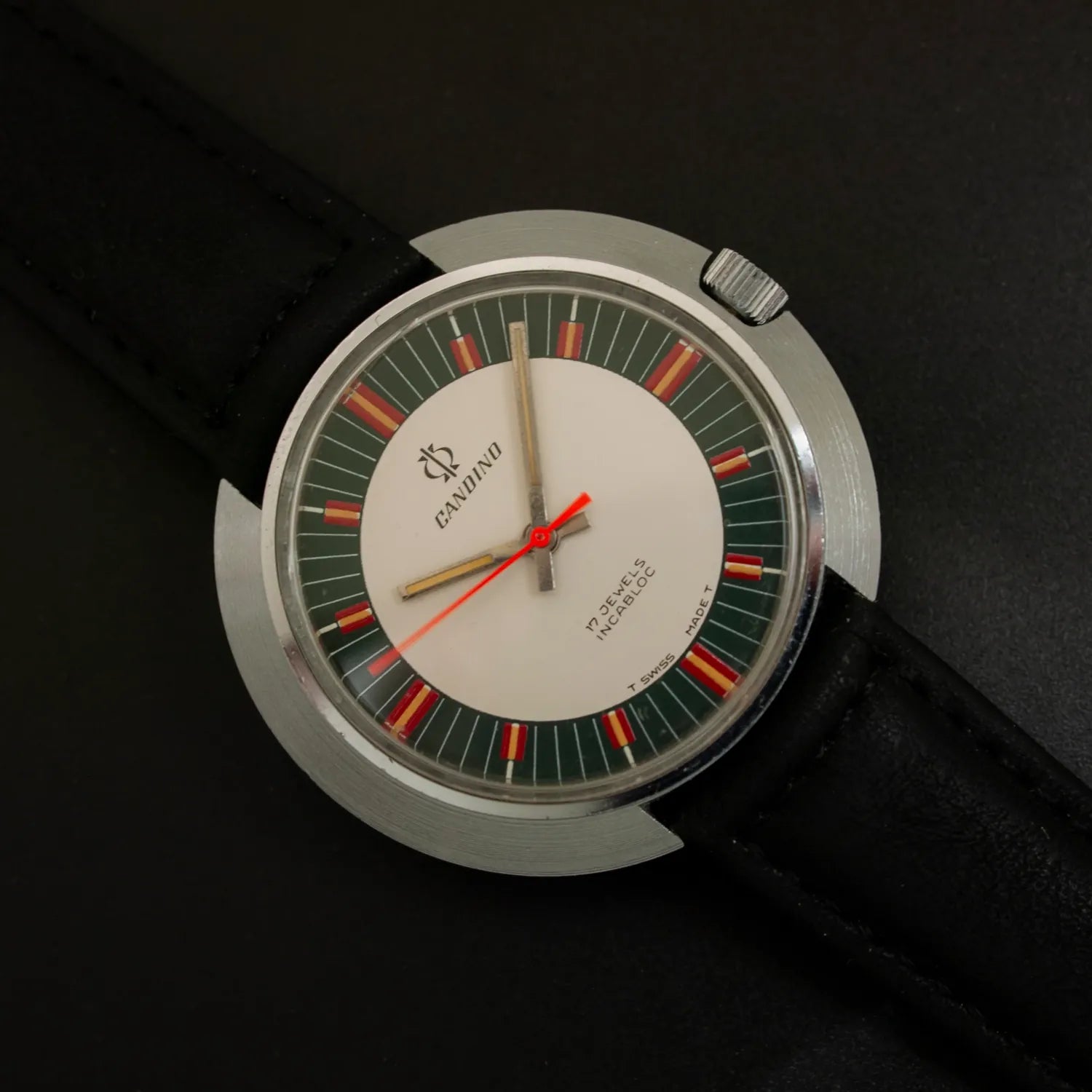 Candino – front view