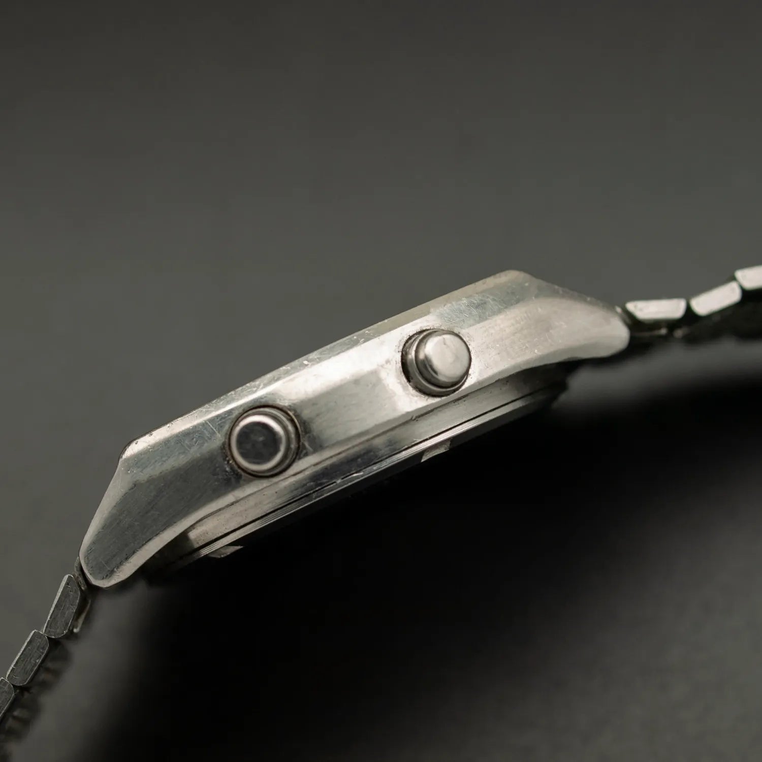 Casio W-250, Module 108 – side view alternative angle