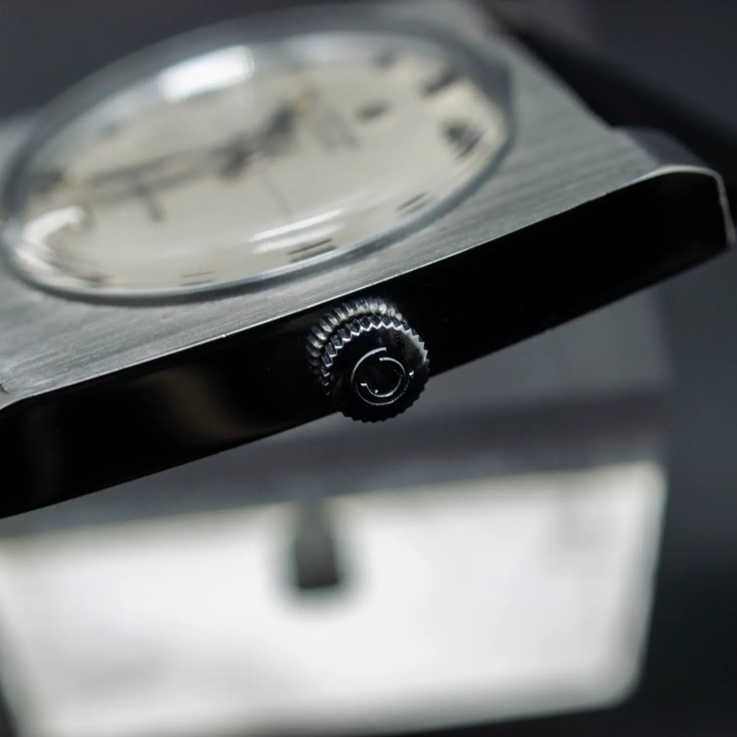 Certina Argonaut 220 Automatic, Cal. 25-66 – side view alternative angle