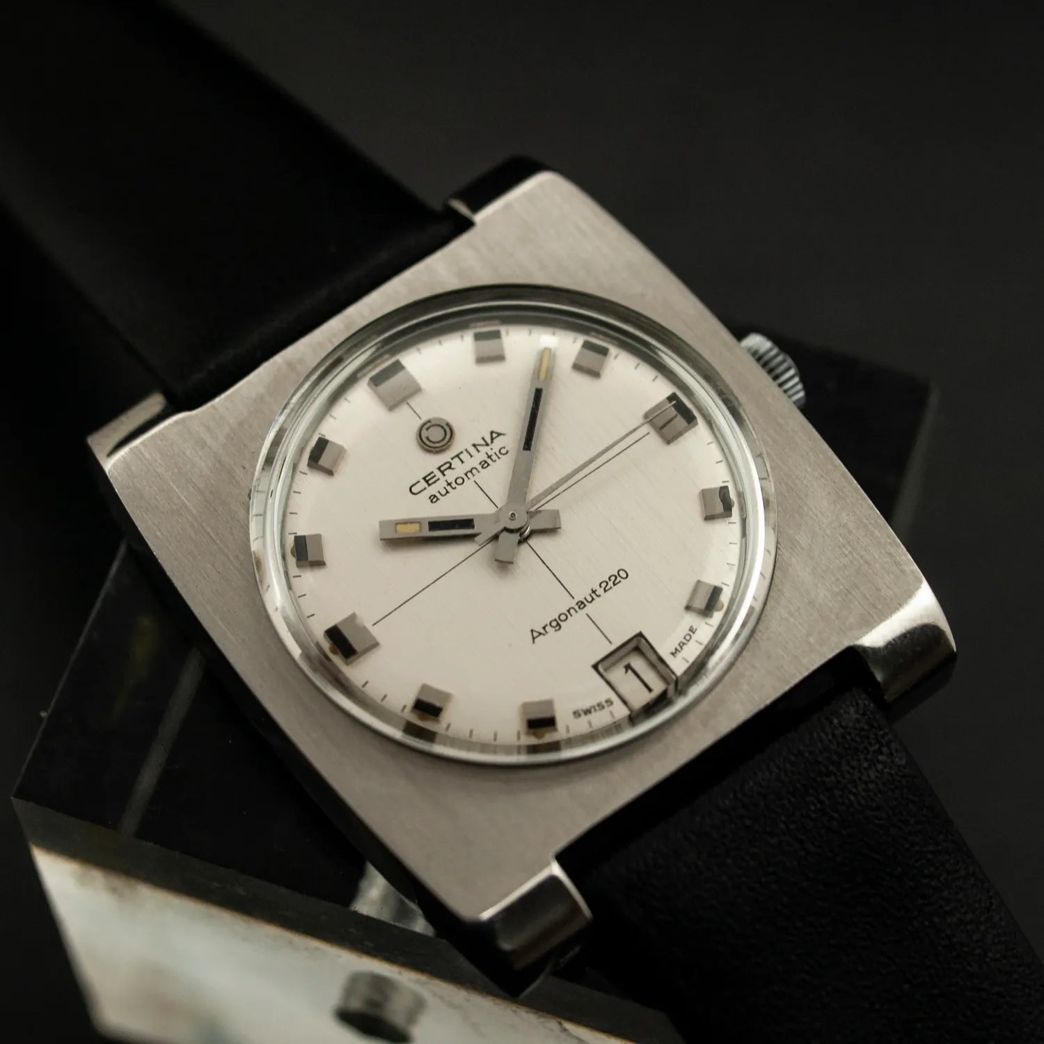 Certina Argonaut 220 Automatic, Cal. 25-66 – front view