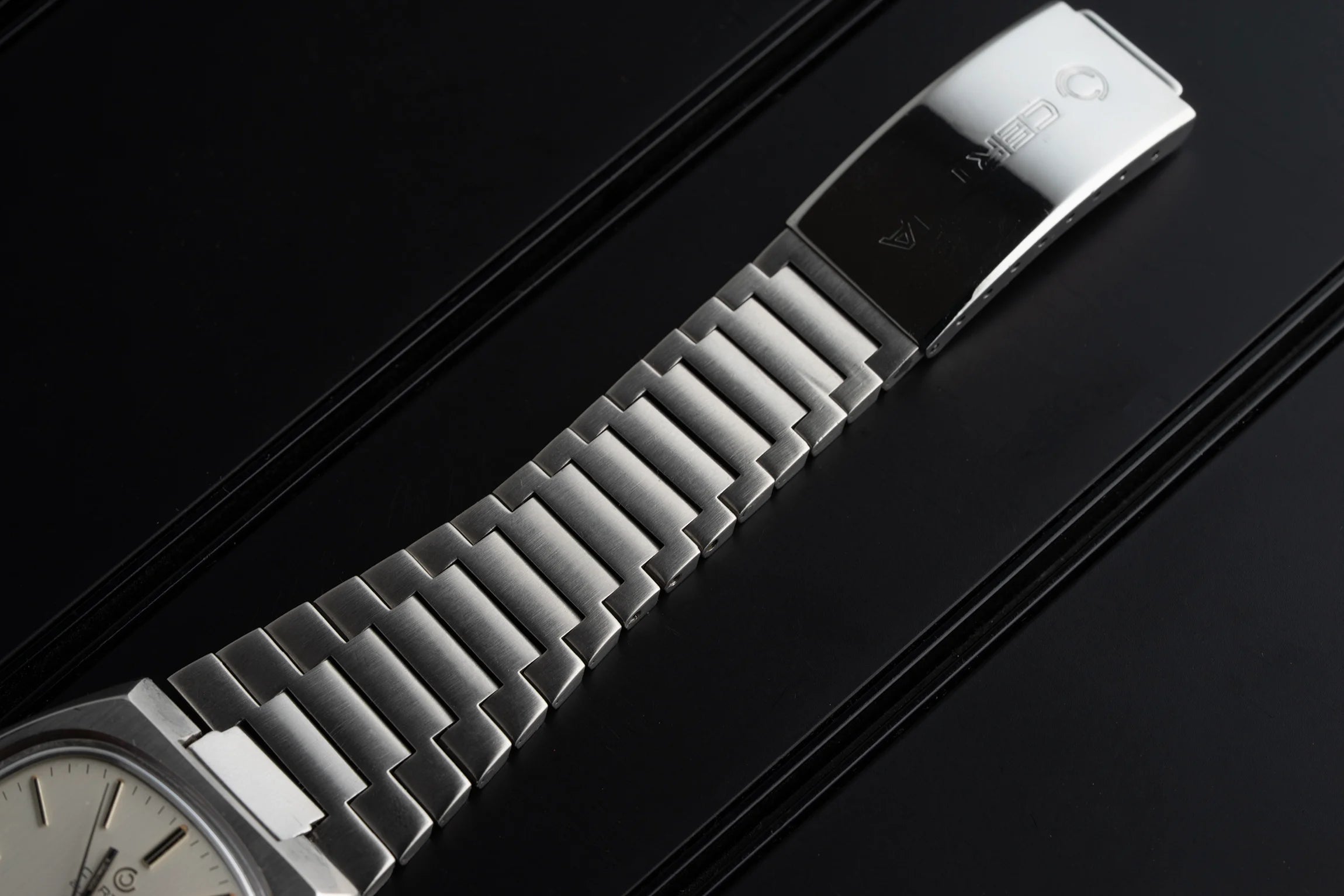 Certina Blue Ribbon Cal. 25-651 Vintage Automatic Watch Bracelet and Buckle