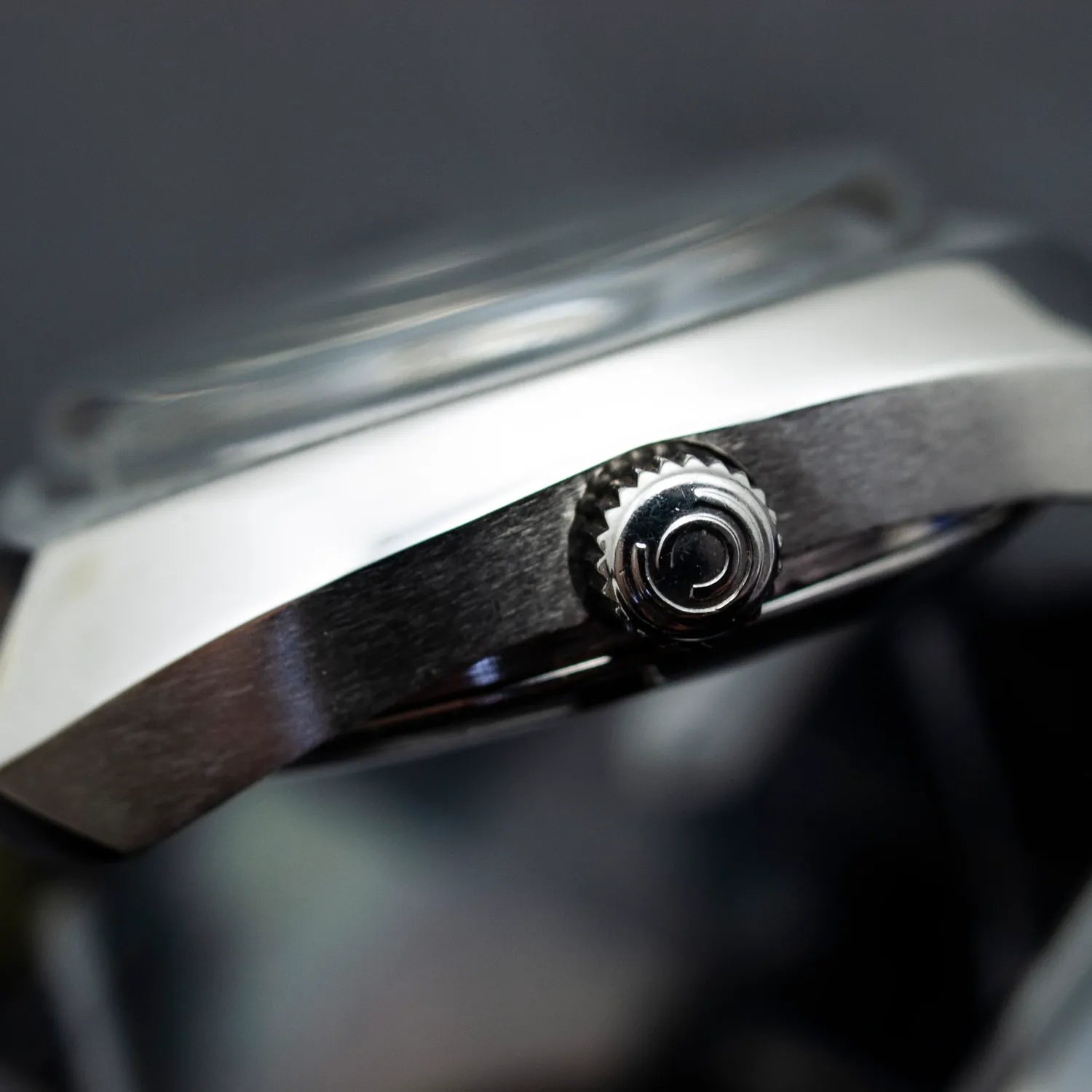 Certina DS-2 Automatic, Ref. 5801 300m, Cal. 25-651 – side view