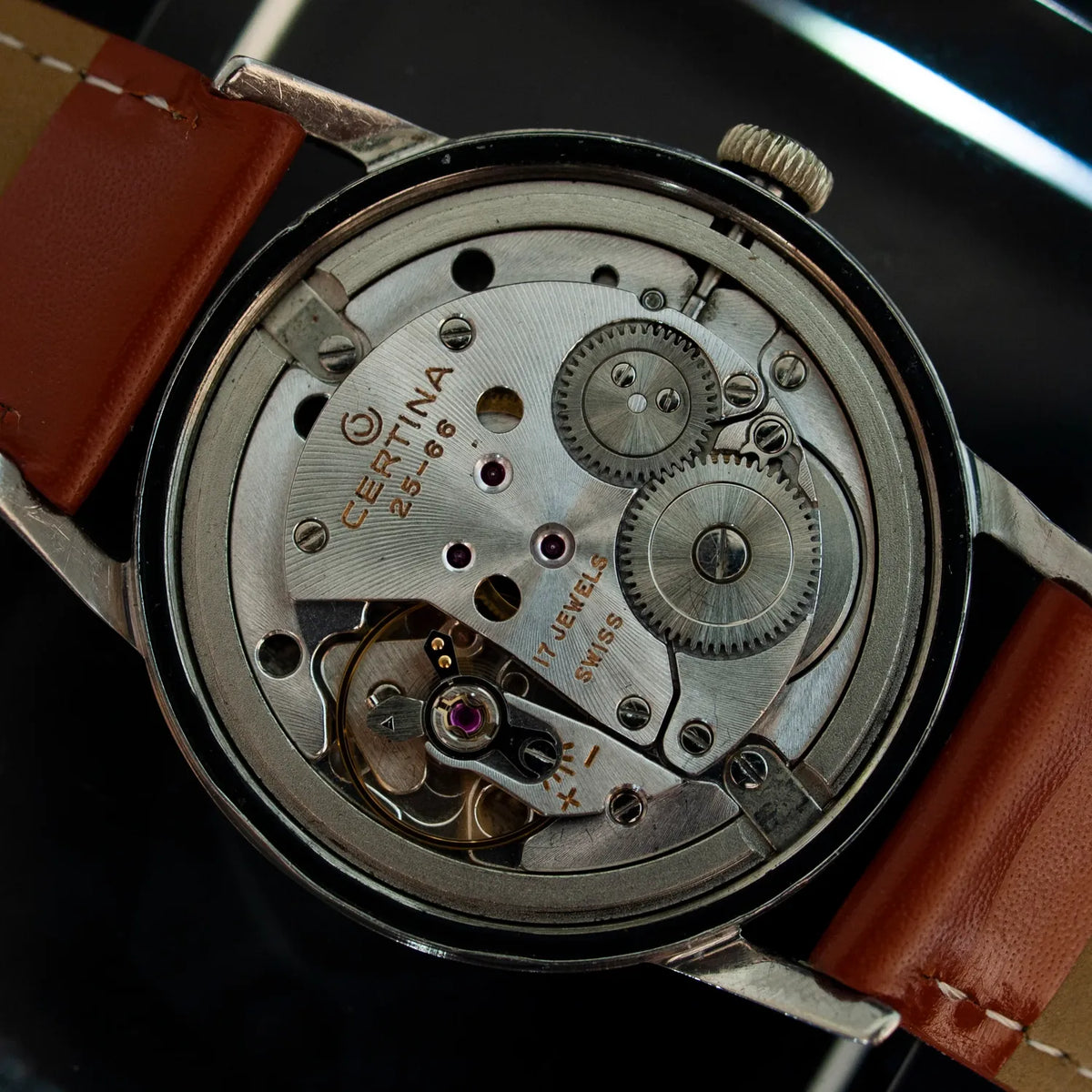 Certina Ref Waterking. 5201 075. Cal. 25-66 – dial close-up