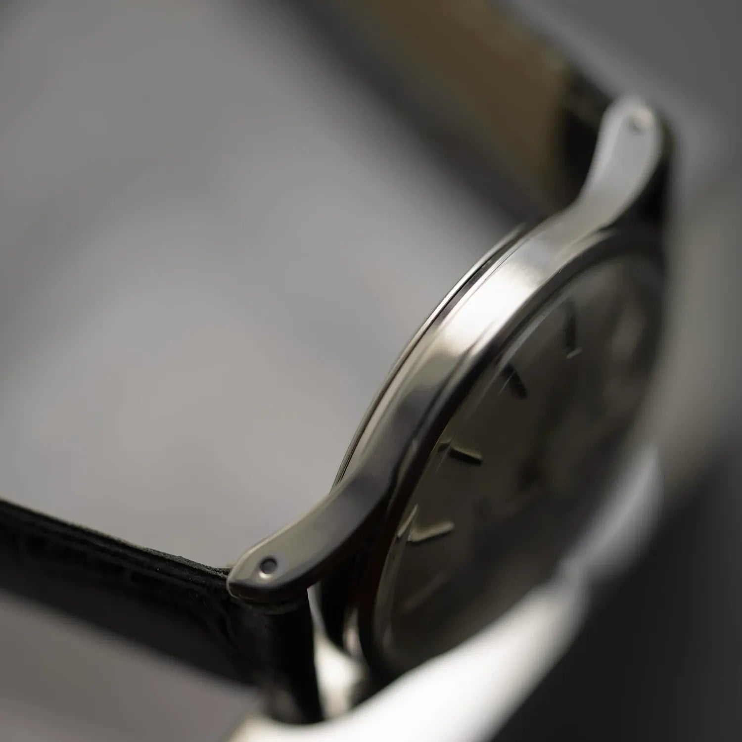Citizen Men's Dress Watch Ref. 63-5537, Cal. 0201 – side view