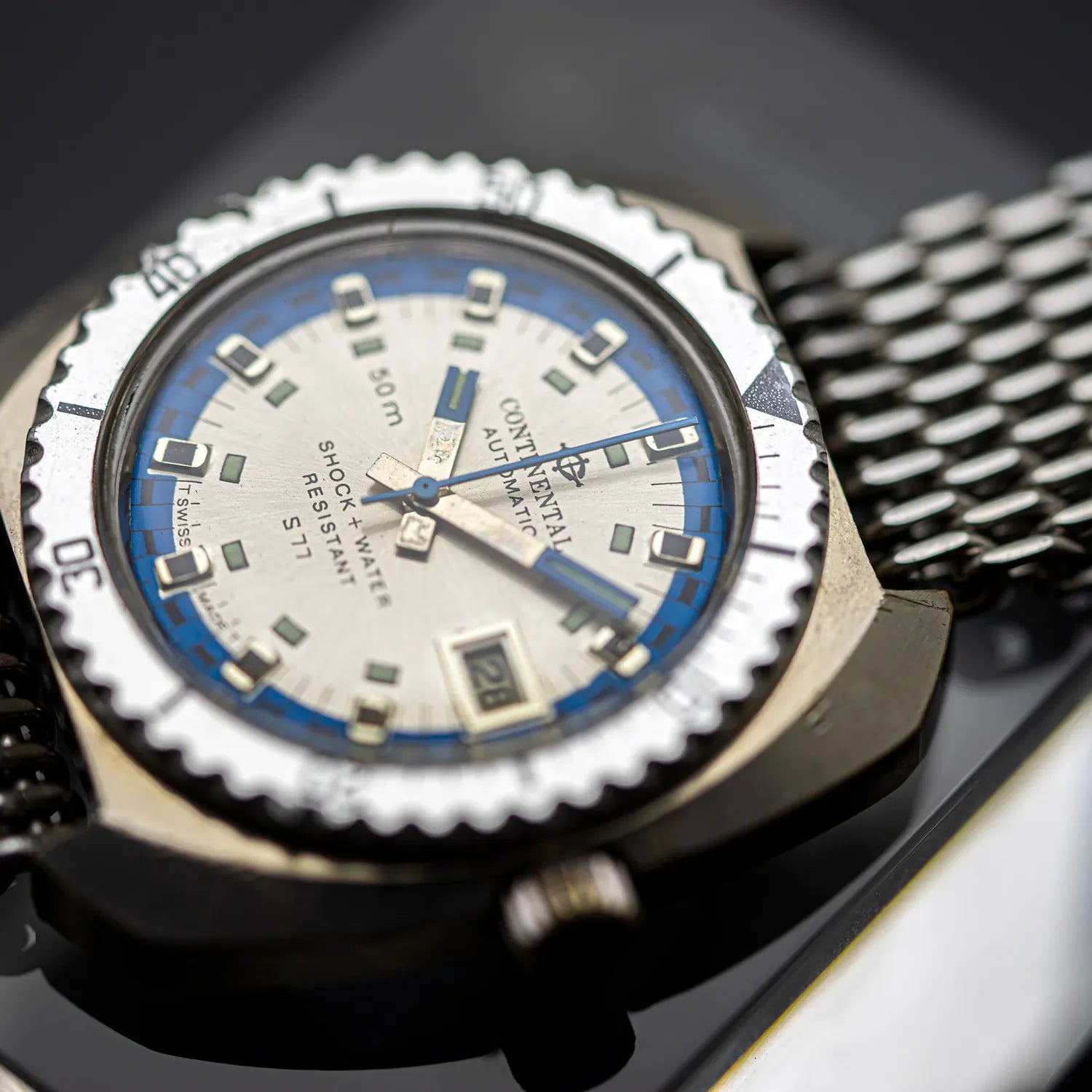 Continental Diver S77 Automatic – side view