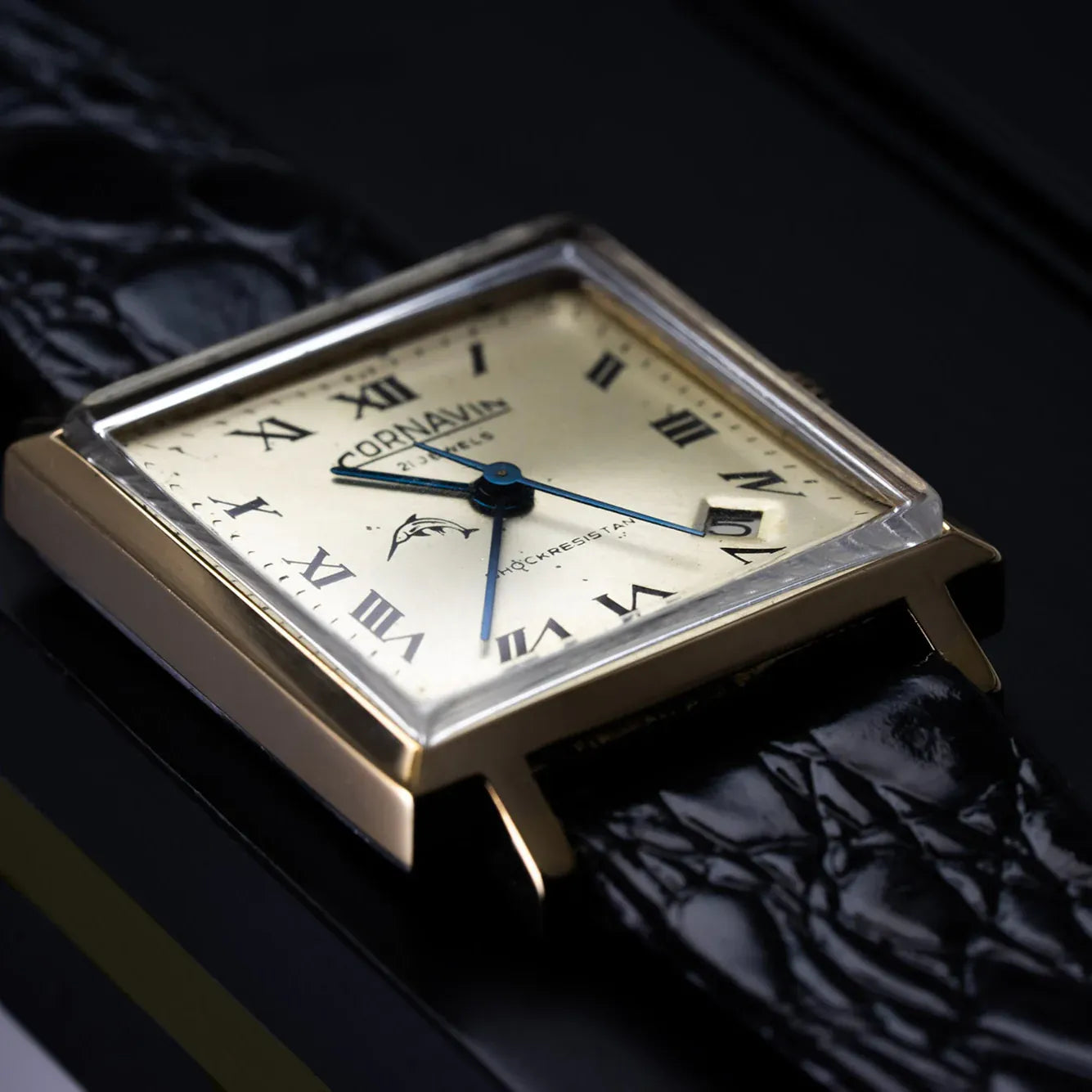 Cornavin Cal. 2414, Vintage Men's Square Watch – movement close-up