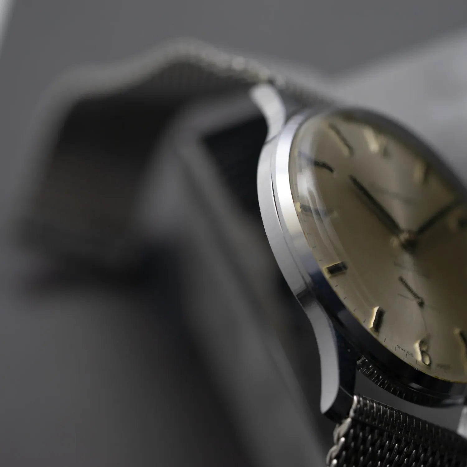 Cortebert Grand Prix Observatoires Men's Dress Vintage Watch – side view