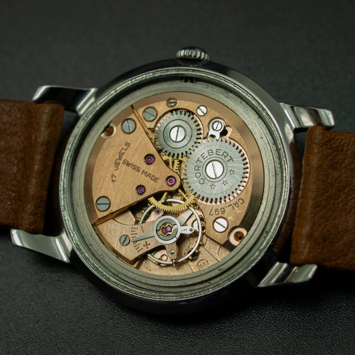 Cortebert Sport Ref. 9501, Cal. 697 – dial close-up