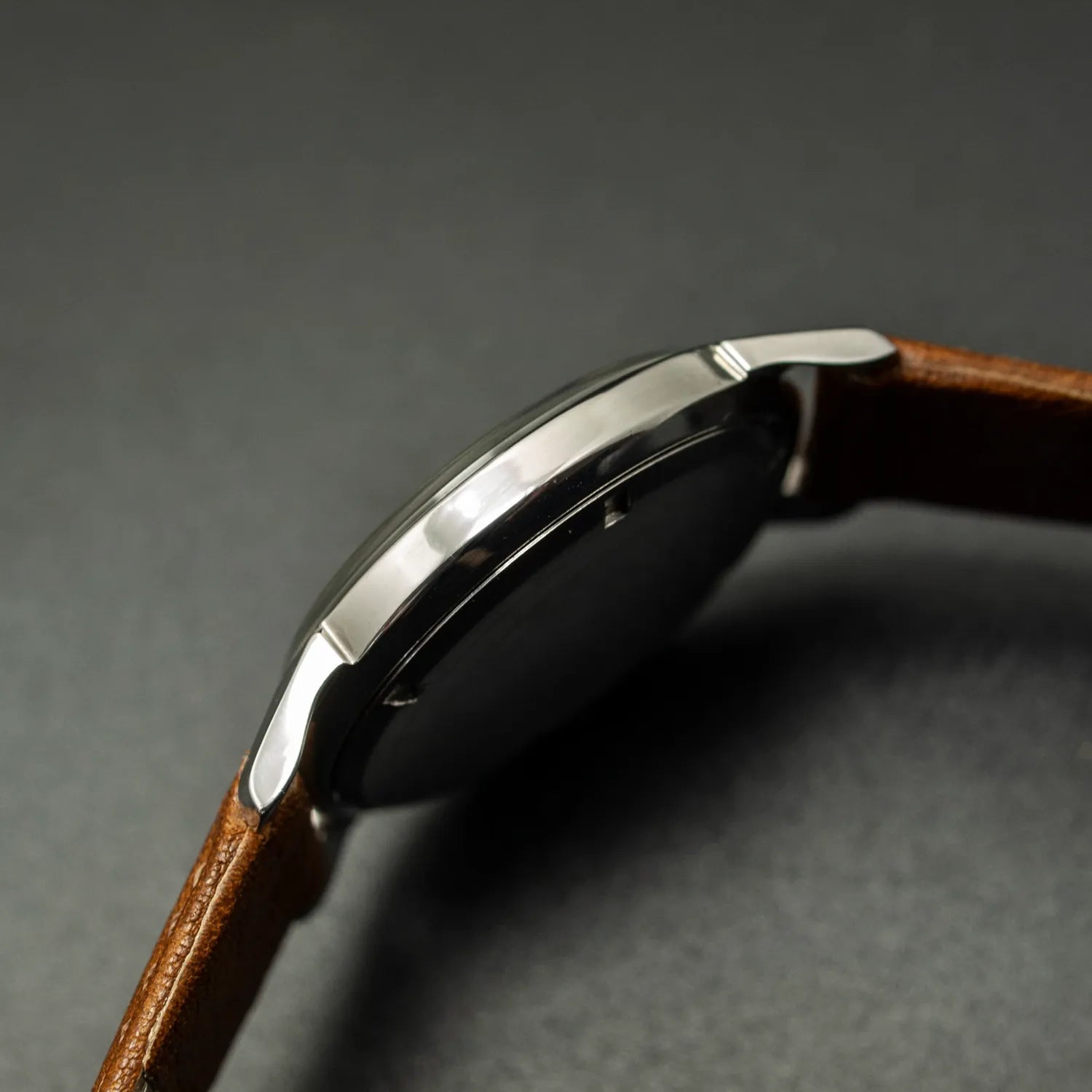 Cortebert Sport Ref. 9501, Cal. 697 – side view alternative angle