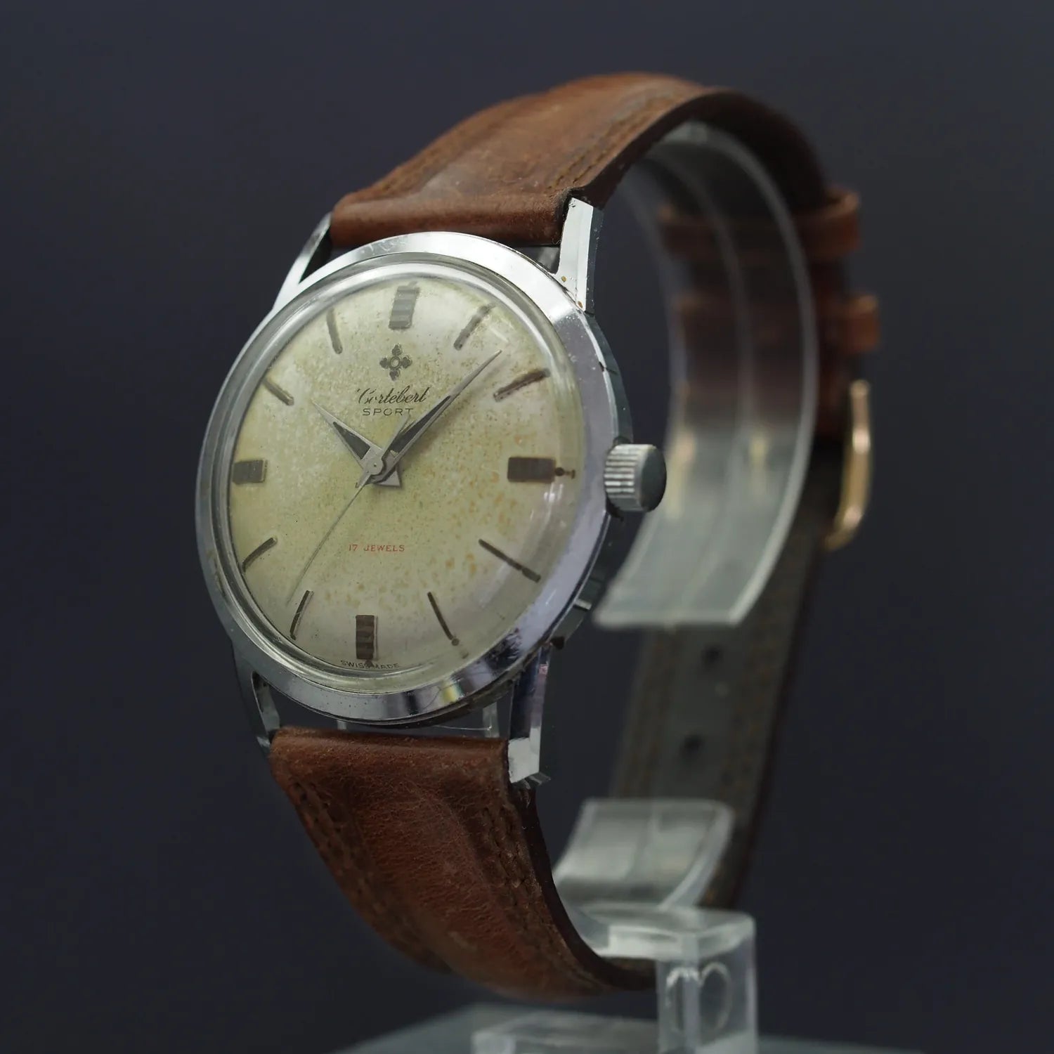 Cortebert Sport Ref. 9556, Cal. 697 – side view