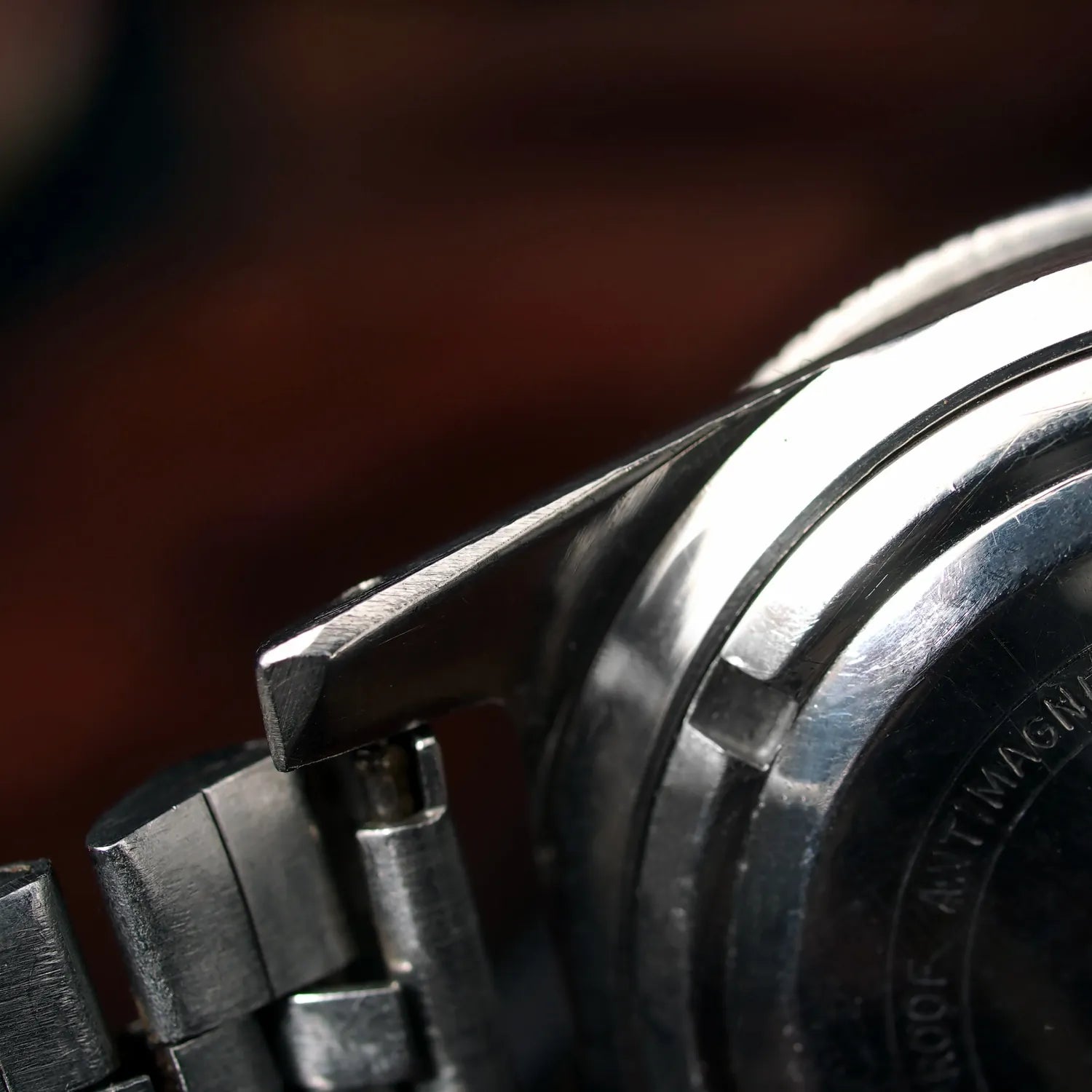 Damas Marinograf Vintage Diver Ref. 3754 – crown detail