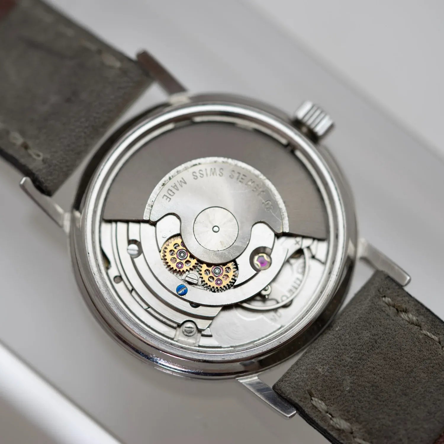 Darwil Automatic Cal. Eta 2472 – side view