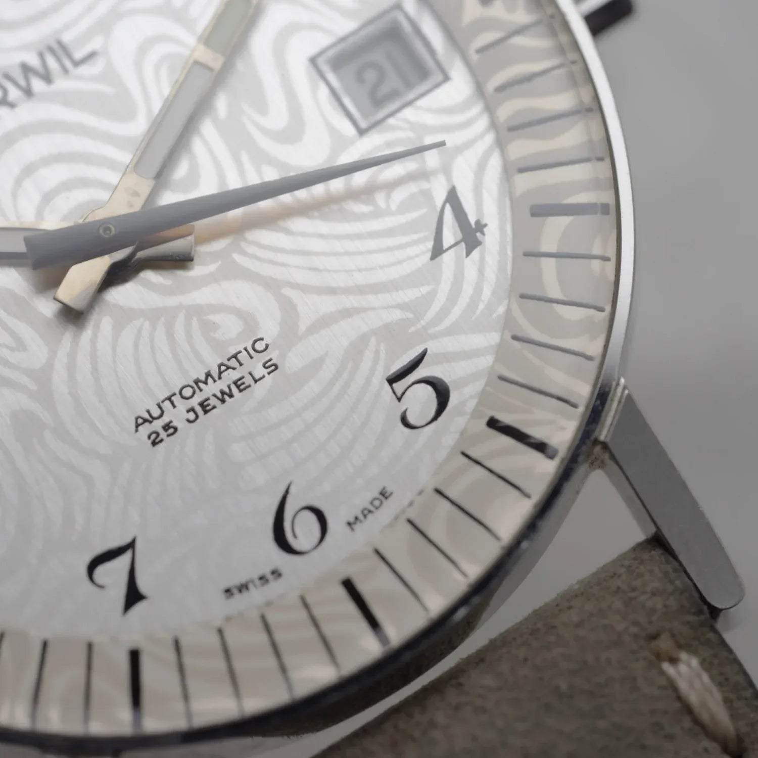 Darwil Automatic Cal. Eta 2472 – side view alternative angle