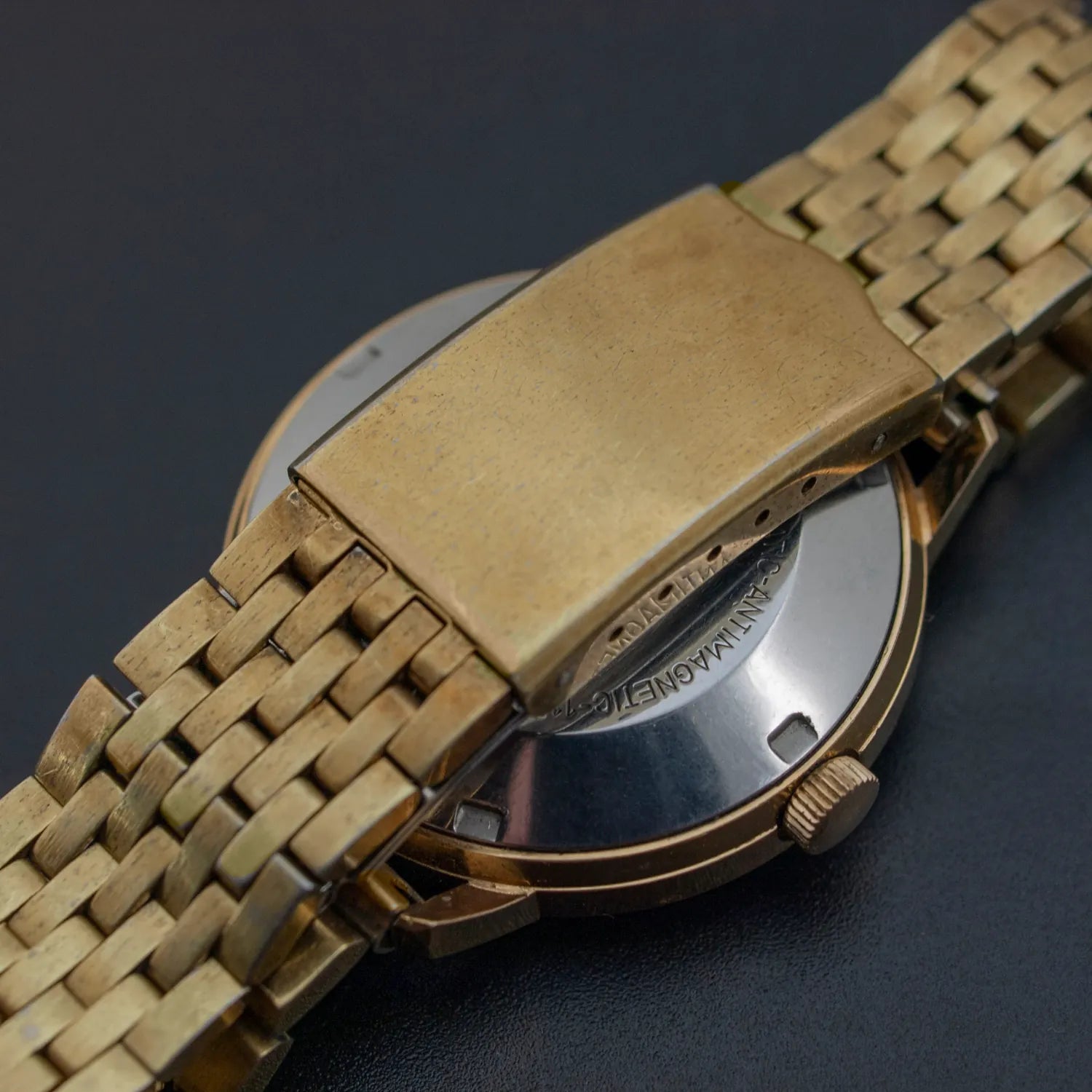 Darwil Automatic Gold Spring Ref. 1150 – side view alternative angle