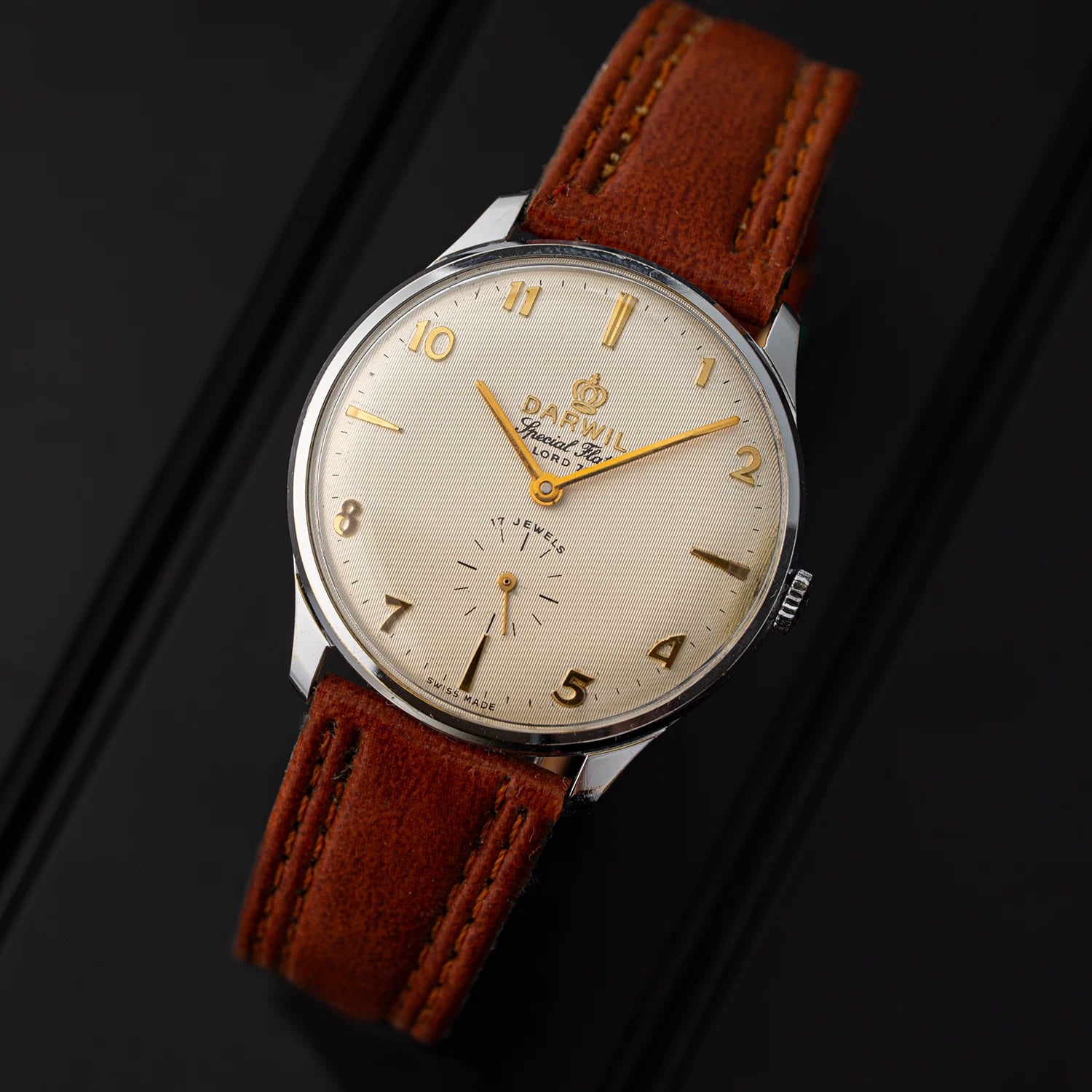 Darwil Special Flat Lord 71, Ref. 7071, Cal. Peseux 7050, 1971 Dial close uap