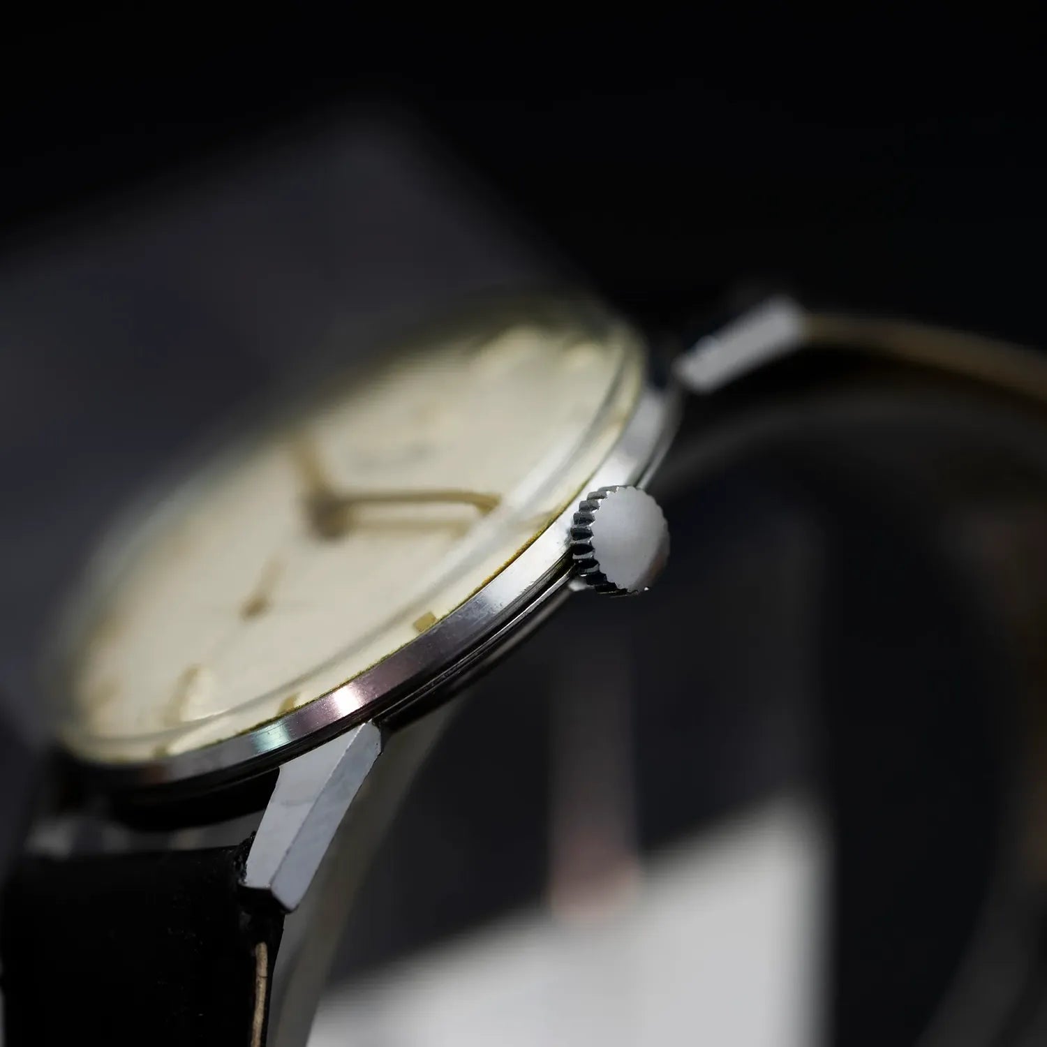 Darwil Special Flat Lux 66 – side view alternative angle