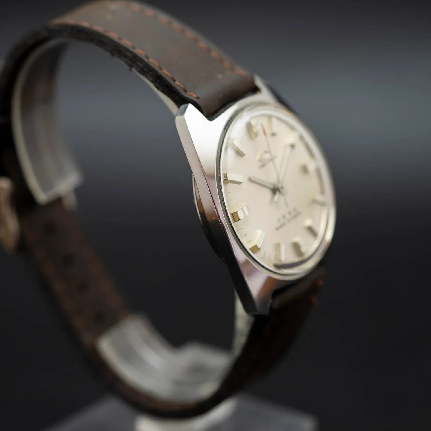 Double Rhomb Vintage Chinese Watch – side view alternative angle