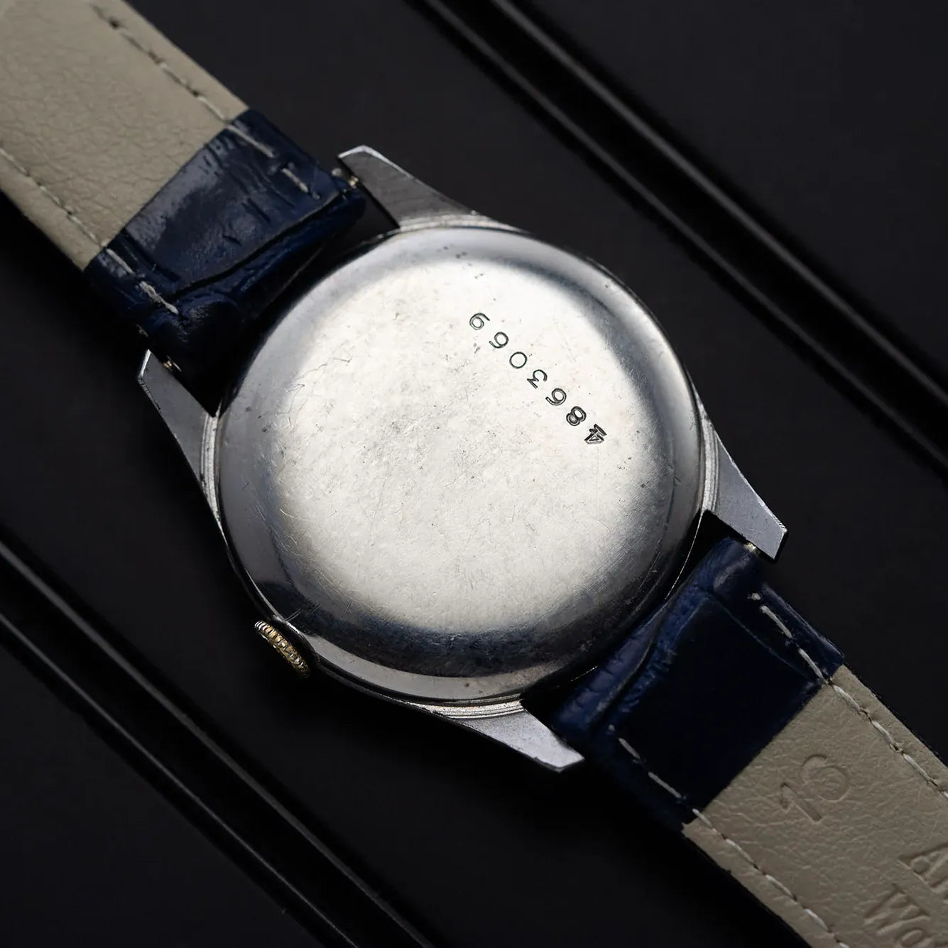 Doxa Cal. 1147 Vintage Men's Watch From 1948 – back case
