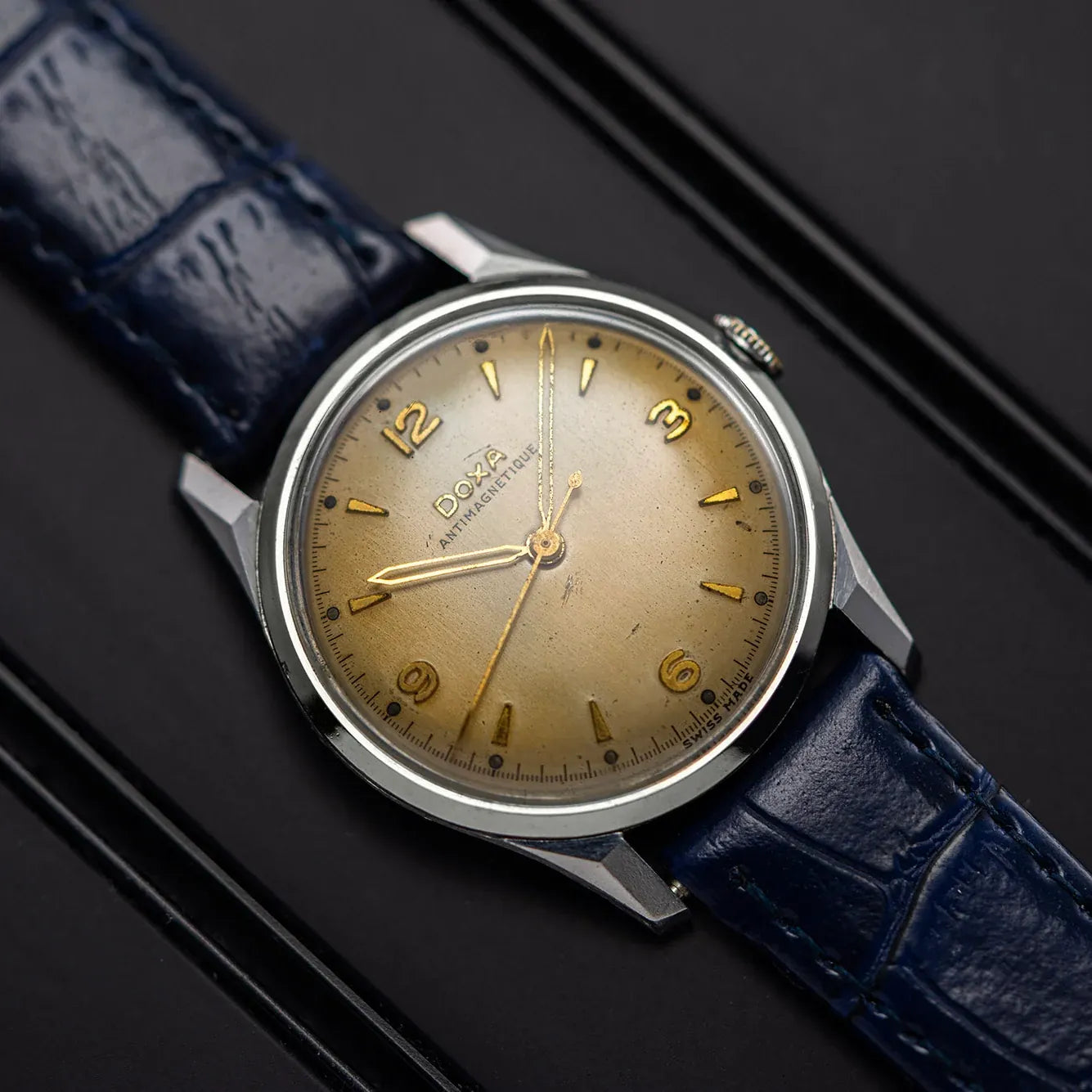 Doxa Cal. 1147 Vintage Men's Watch From 1948 – front view