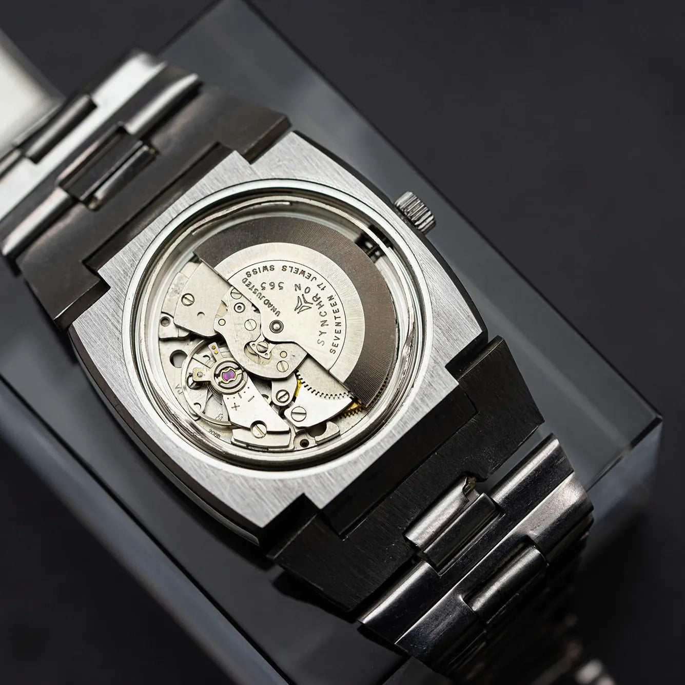 Doxa Conquistador Automatic Synchron 565 – back case