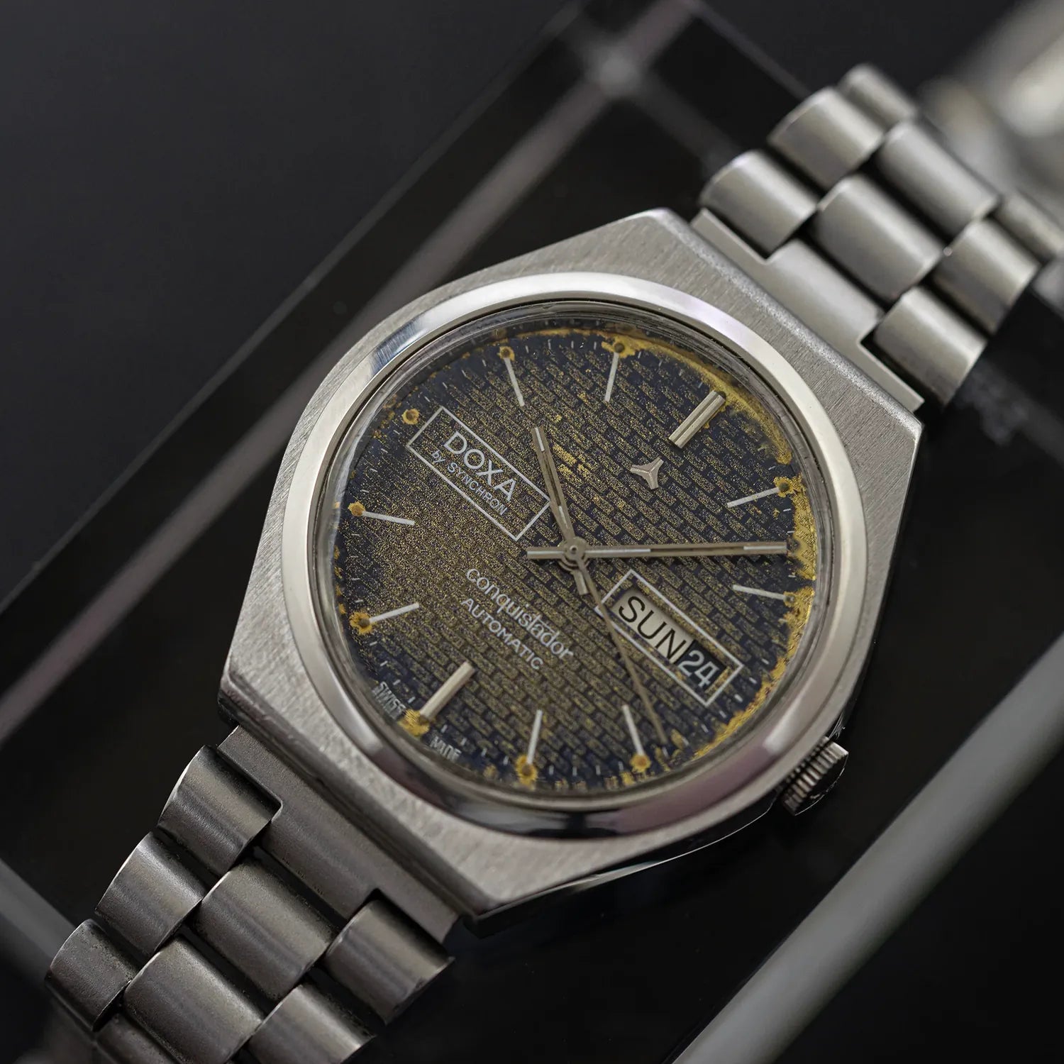 Doxa Conquistador Automatic, Ref. 68-017-56, Cal. ETA 2789 – front view