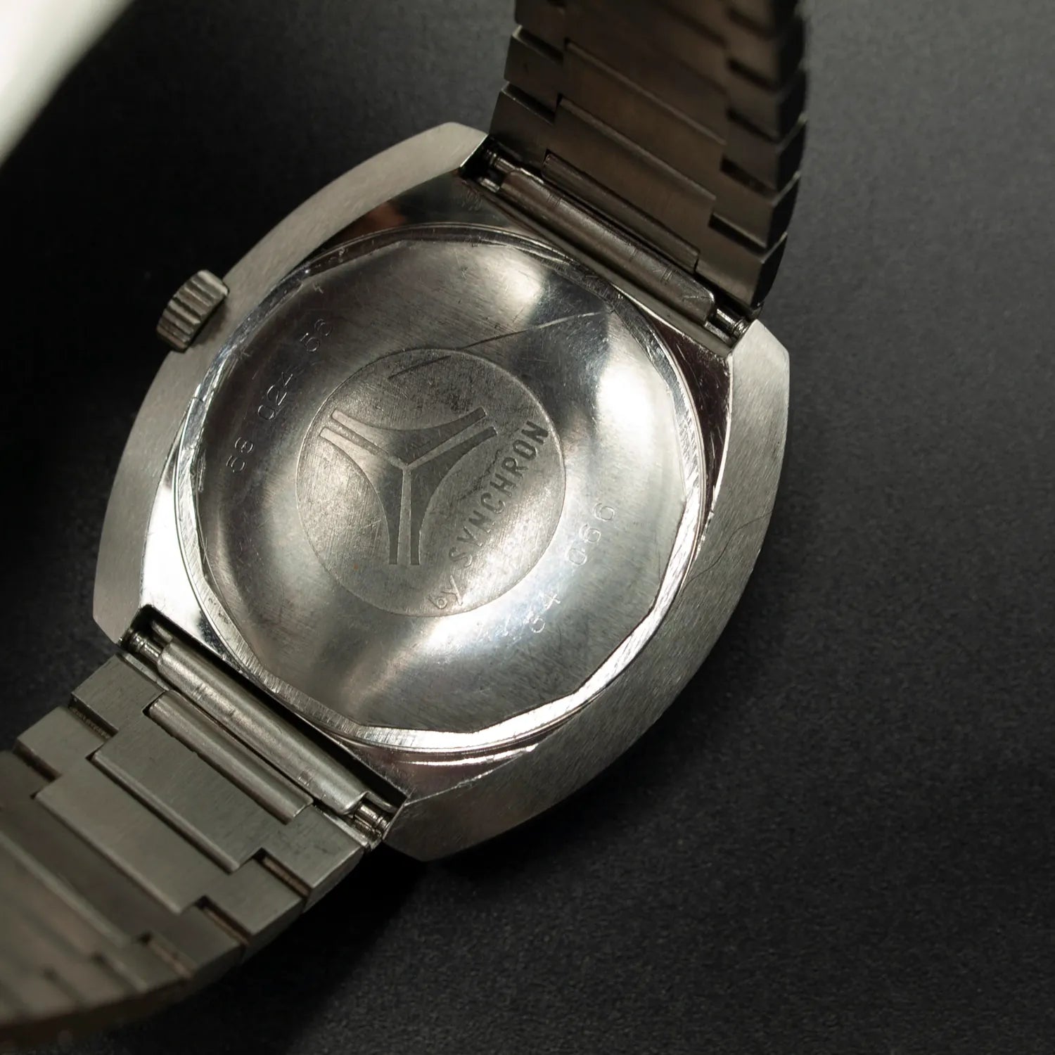 Doxa Conquistador Synchron Automatic – movement close-up