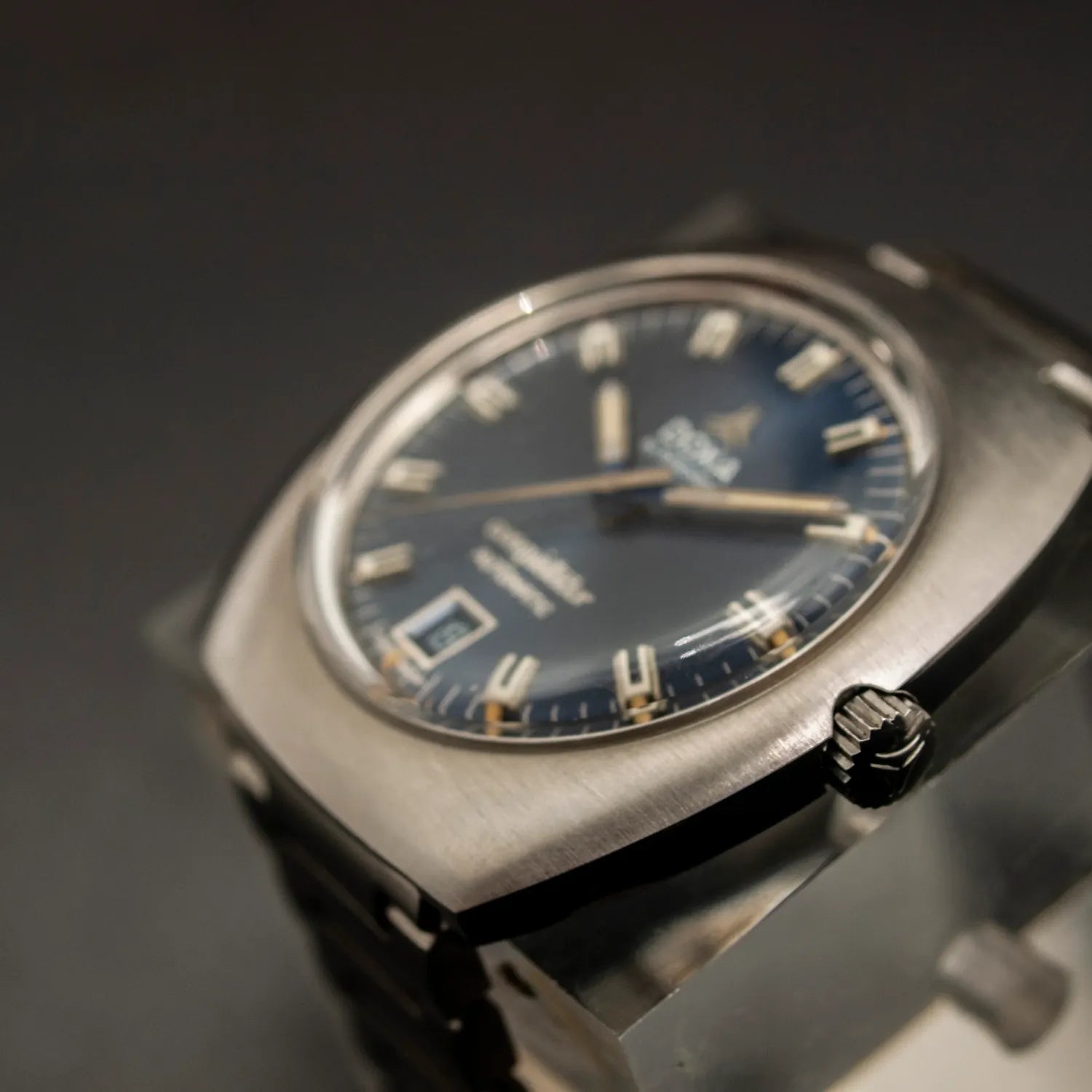 Doxa Conquistador Synchron Automatic – back case