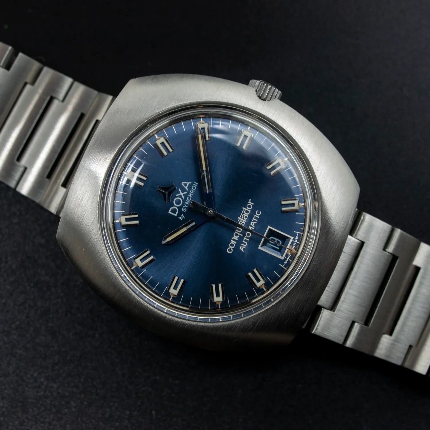 Doxa Conquistador Synchron Automatic – front view