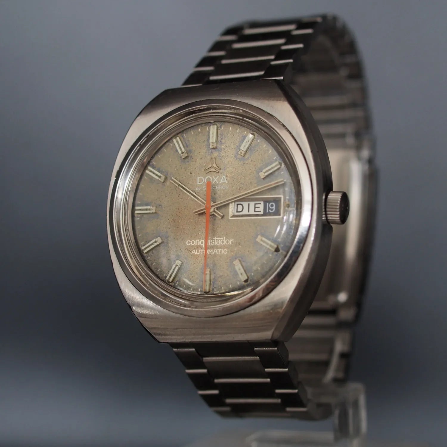 Doxa Conquistador Synchron Automatic, Ref. 34.064 – side view