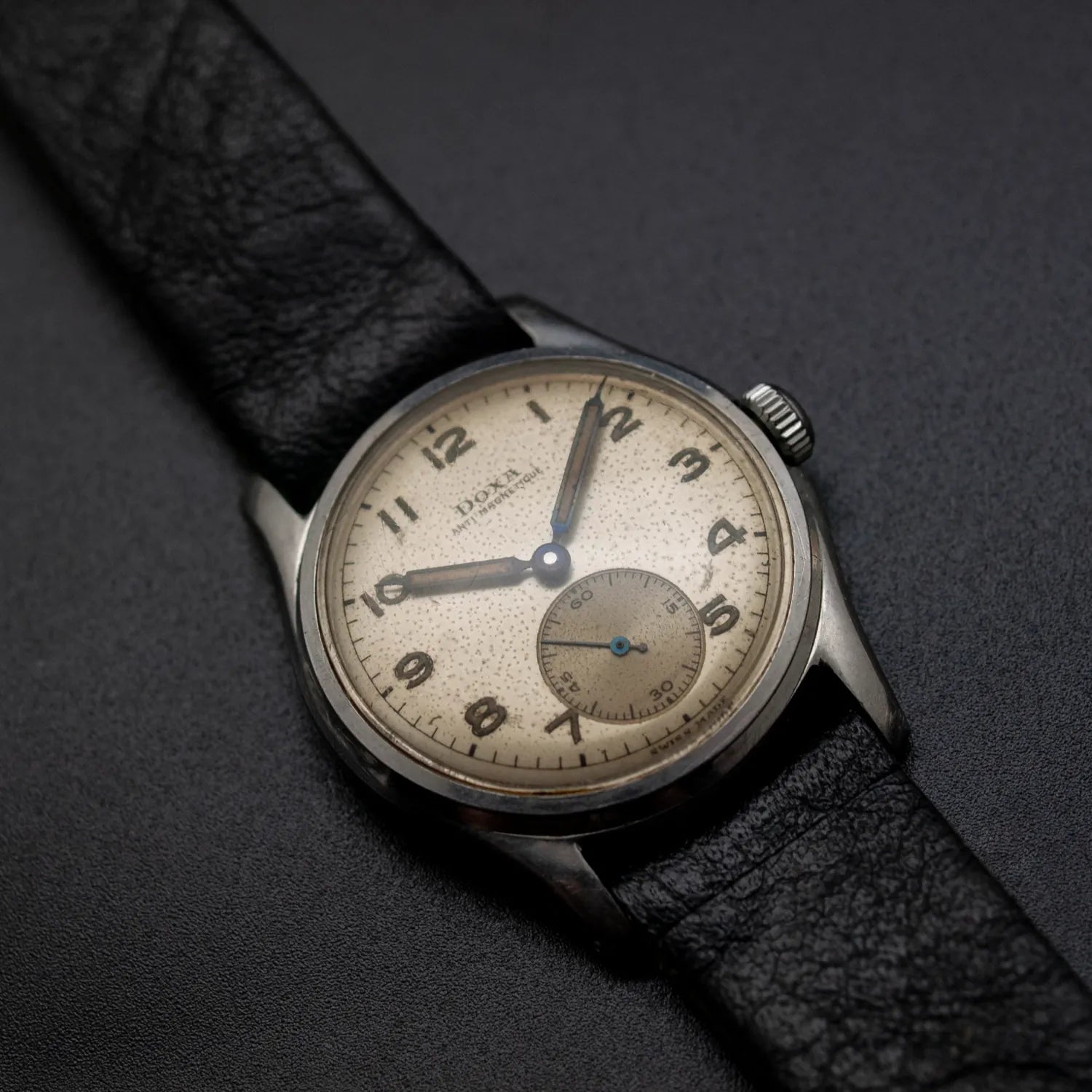 Doxa Military WW2, Stainless Steel Case – dial macro detail