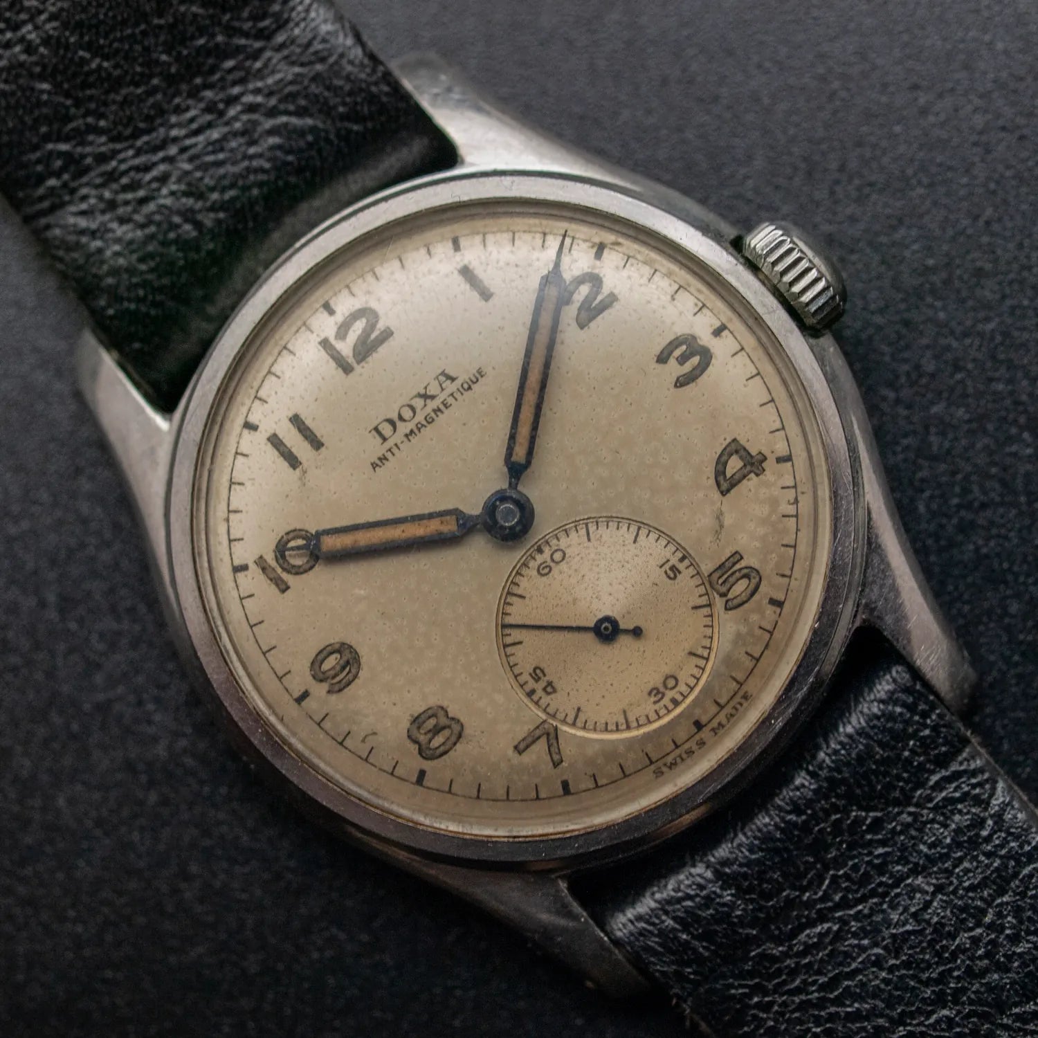 Doxa Military WW2, Stainless Steel Case – front view