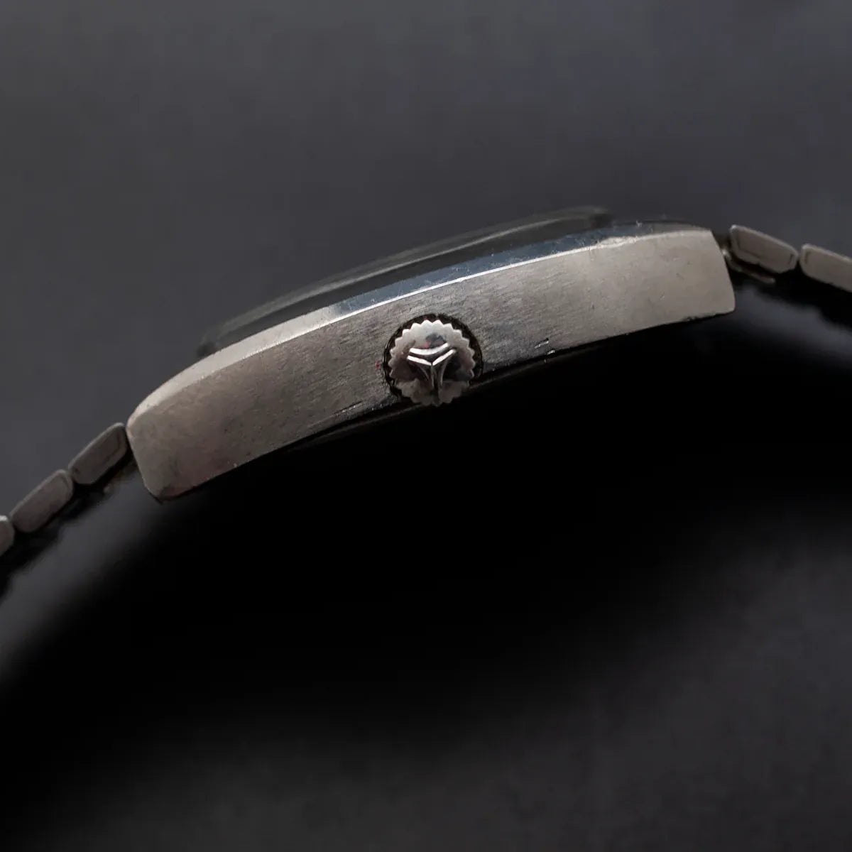 Doxa Navystar Synchron Ref. 34.442 – strap detail