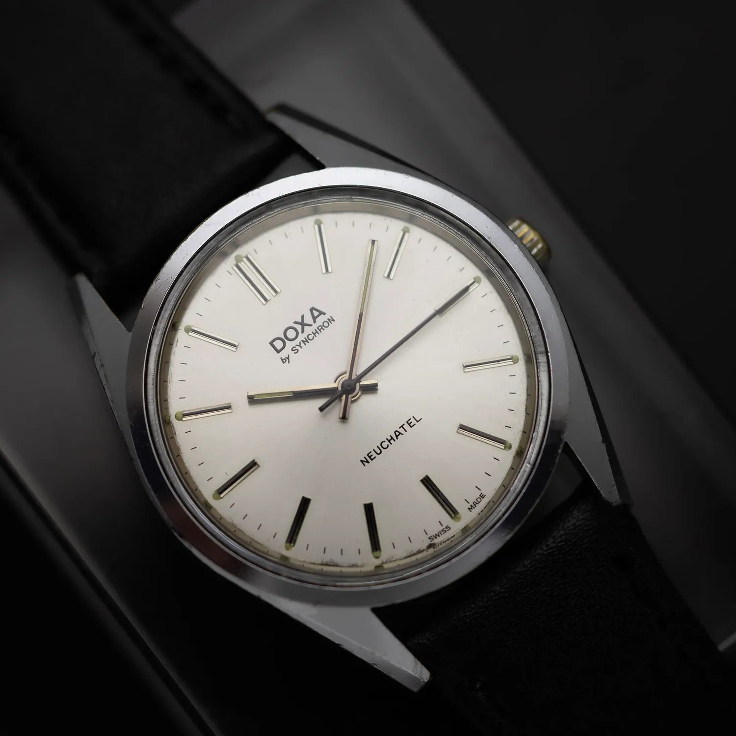 Doxa Neuchatel By Synchron Caliber AS 5200 Ref.53.003.26 – front view