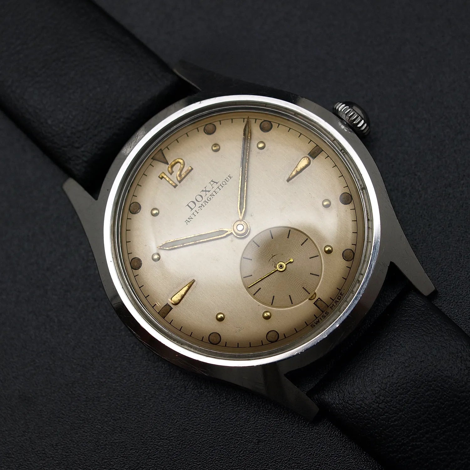 Doxa Stainless Steel – front view