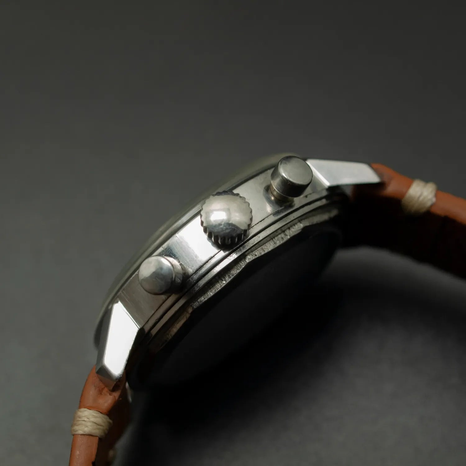 Dugena Chronograph Cal. 7733 – side view