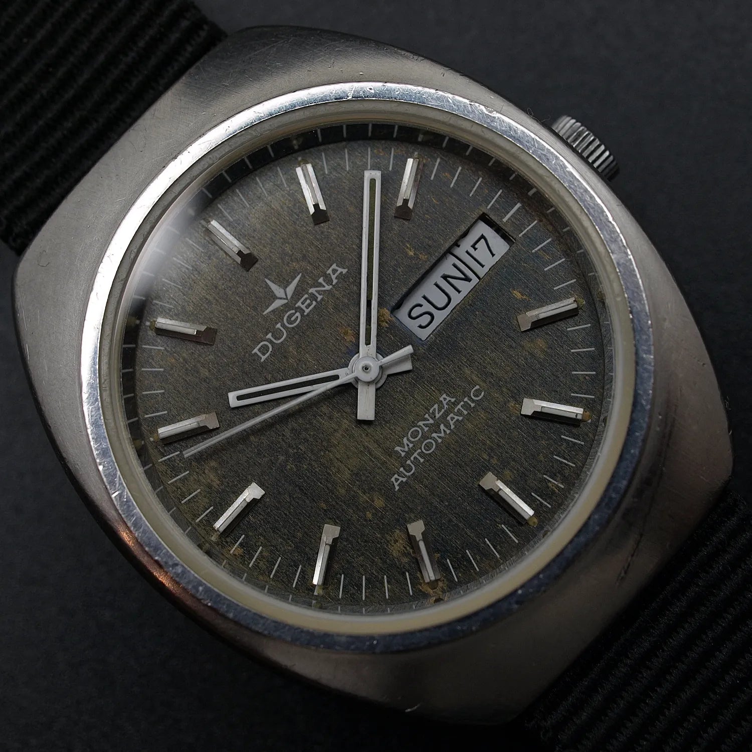 Dugena Monza Automatic Ref.251, Cal. 3338 – dial close-up