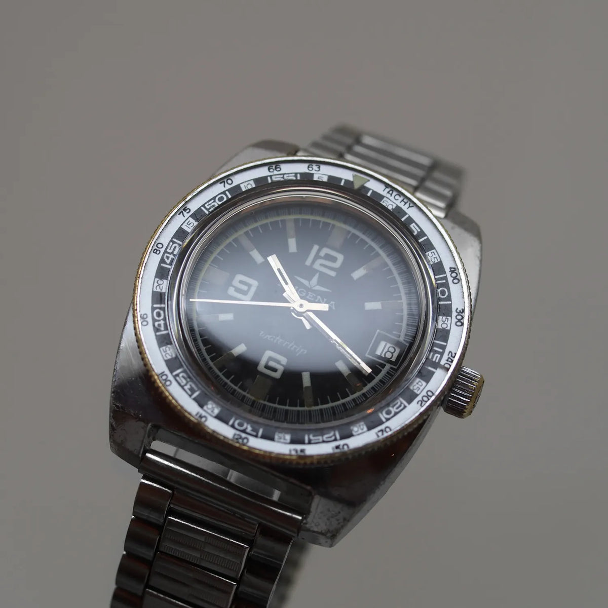 Dugena Watertrip, Cal. 3605 – front view