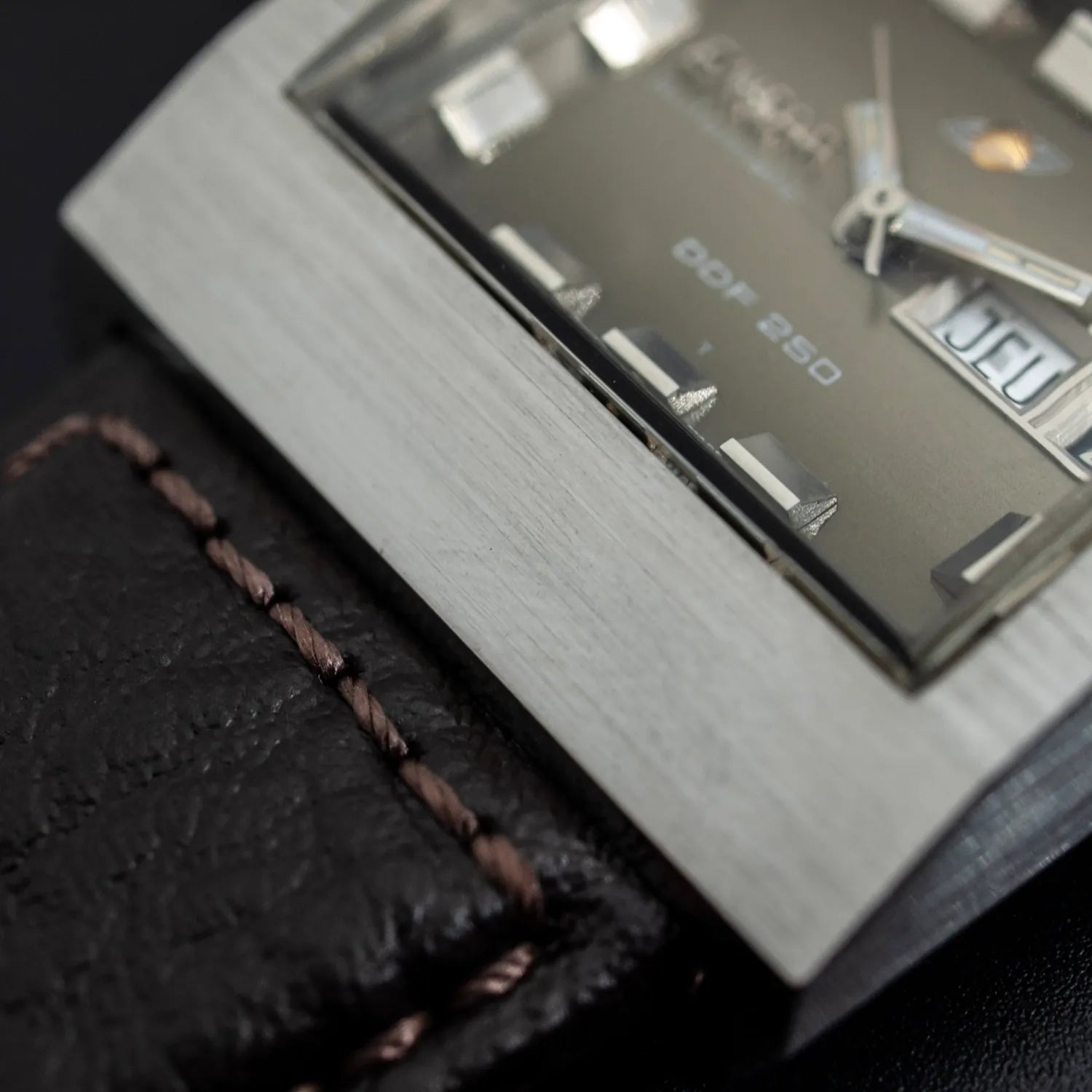 Enicar DDF-250, Ref. 167-15-01 – dial close-up