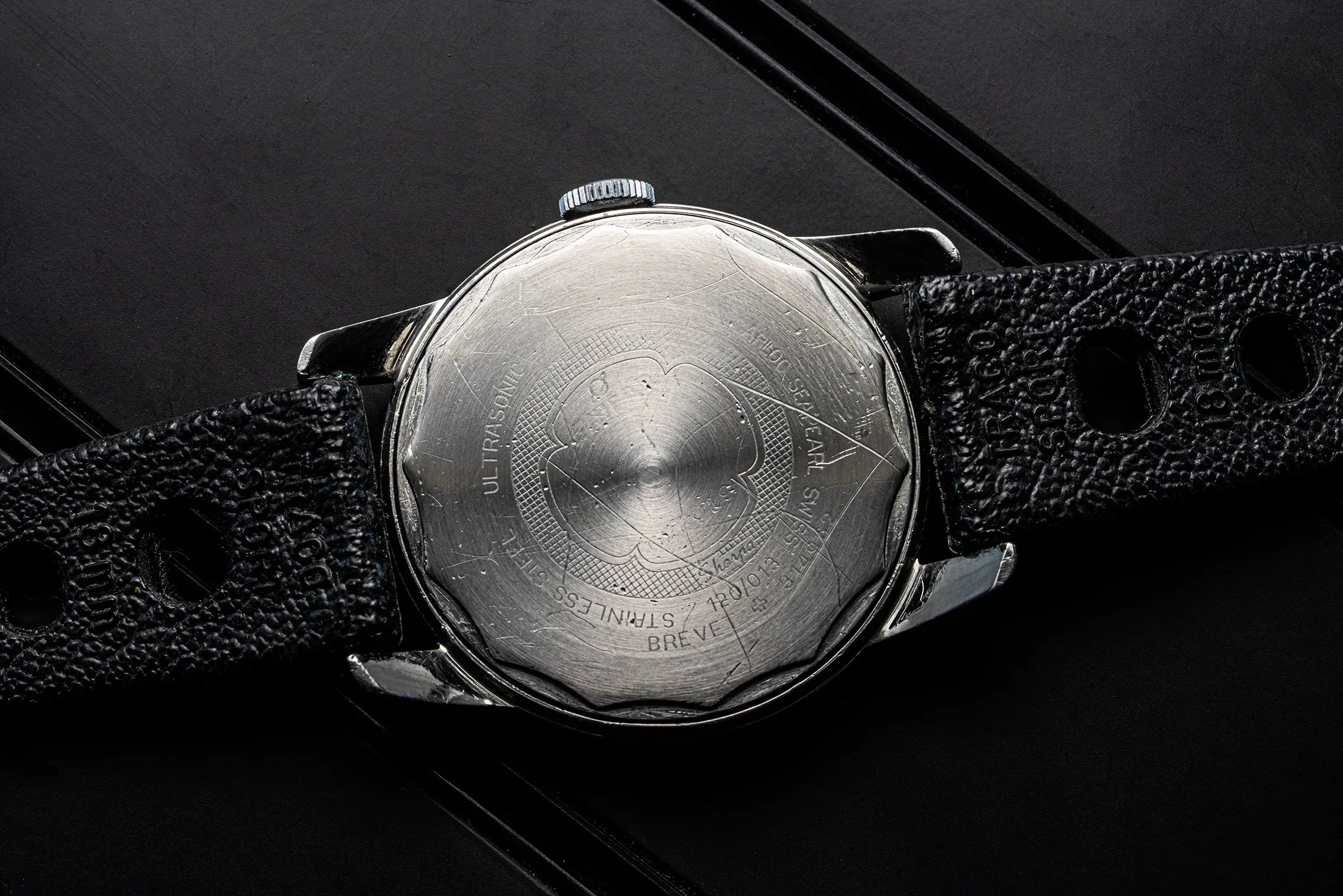 Enicar Sherpa Ultrasonic Seapearl 120/013 AR 1121 Caseback on black background