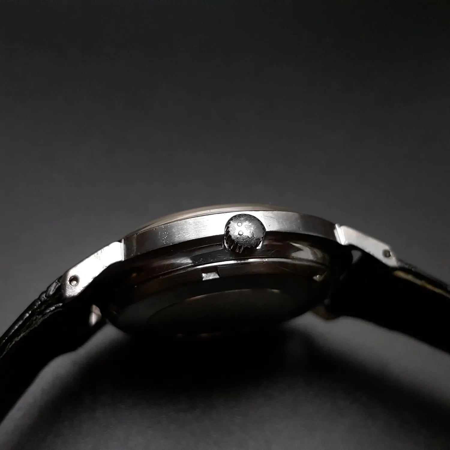 Eterna Eterna-Matic 1000 Ref. 133IT Automatic – side view alternative angle