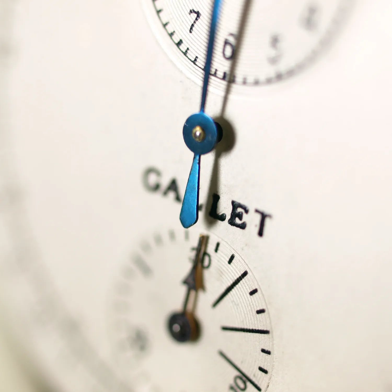 Gallet MultiChron Regulator Chronograph – front view