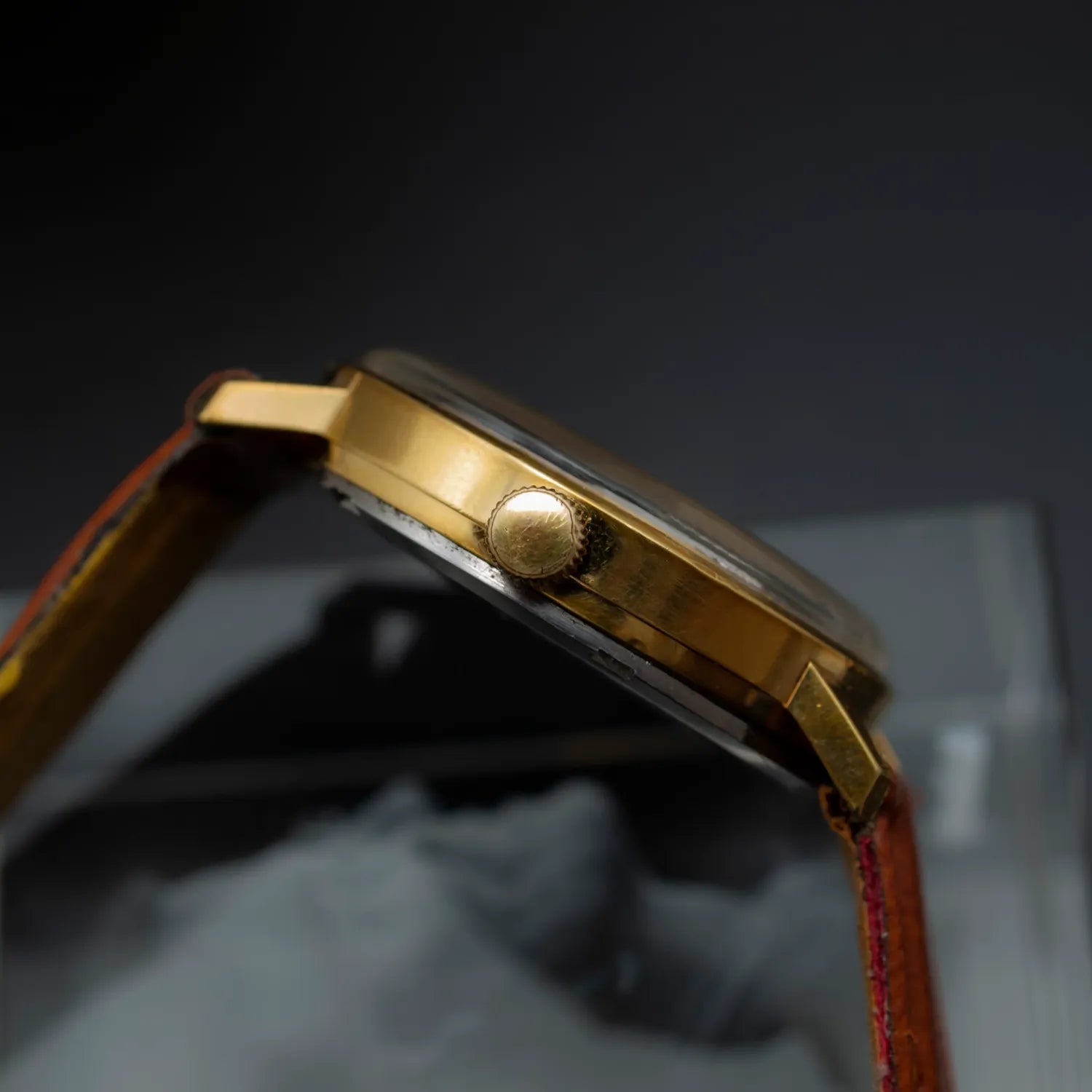Helvetia Allround Ref. 6326 – side view