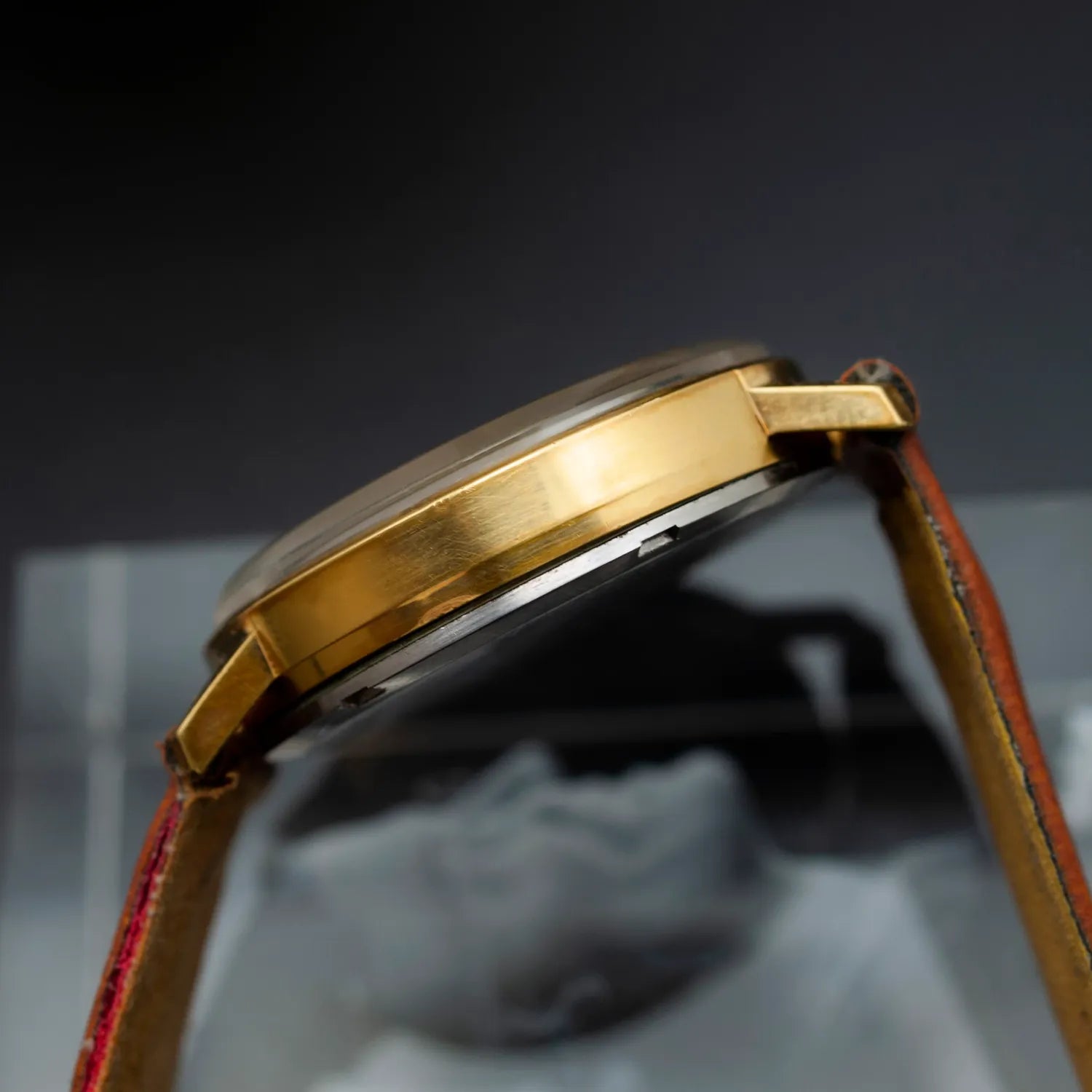 Helvetia Allround Ref. 6326 – side view alternative angle
