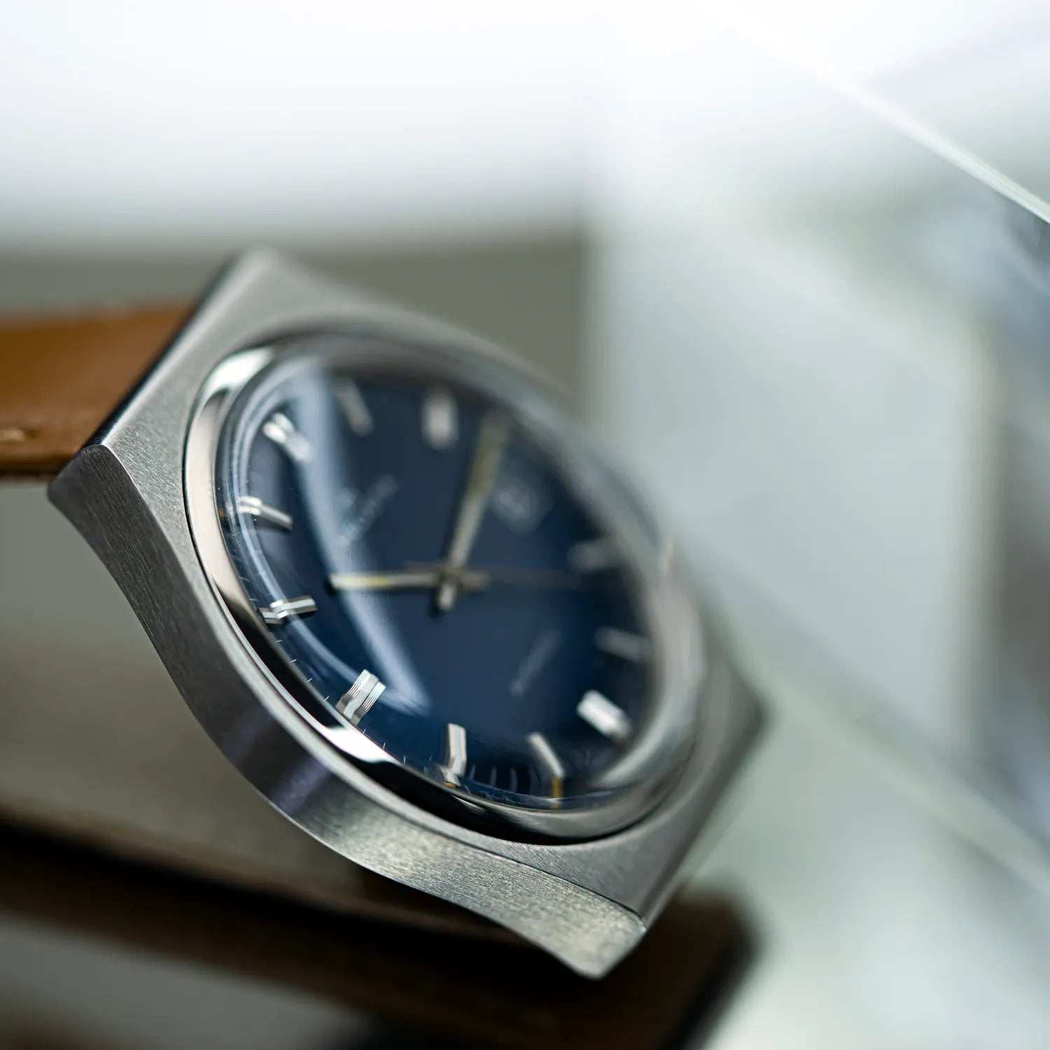 Helvetia Automatic Cal. ETA 2783 – strap detail