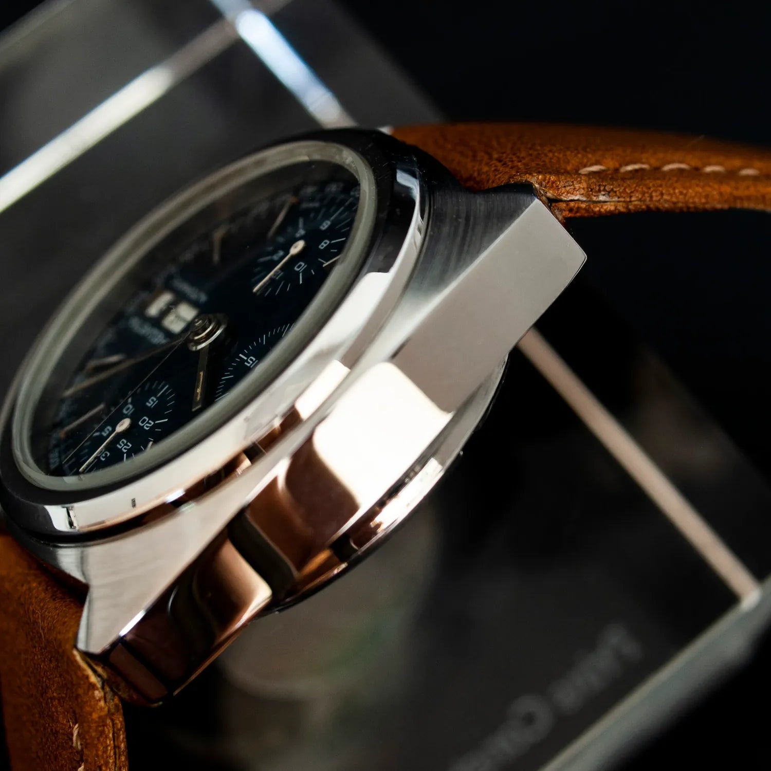 Helvetia Chronograph Ref.07.7750.0001.30, Cal. 7750 – side view alternative angle