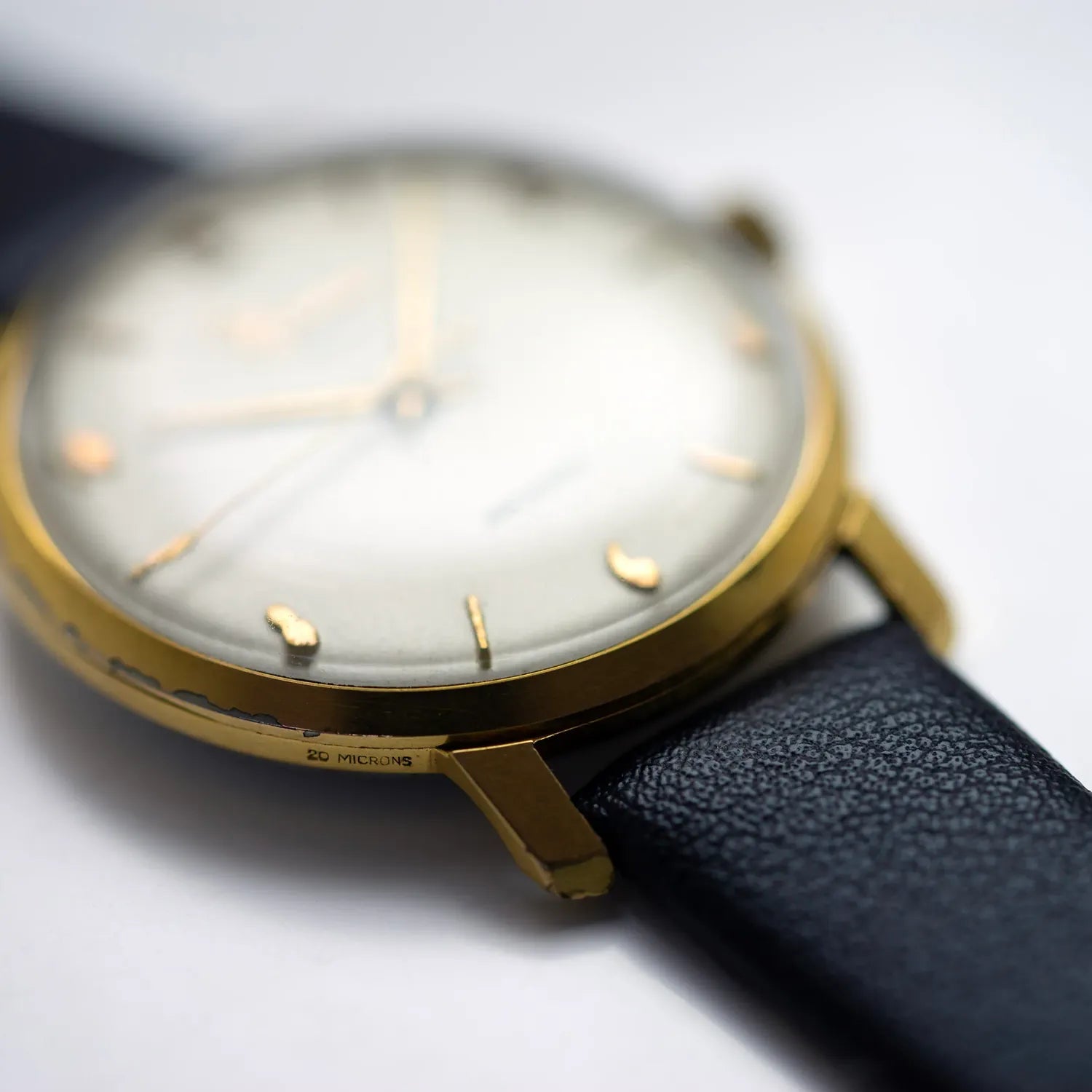 Herma K2 Vintage Watch – side view