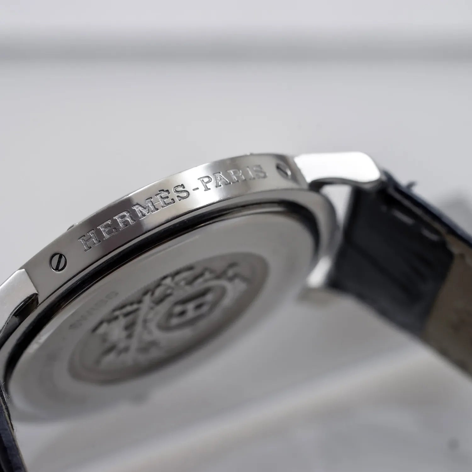 Hermes Paris Clipper Watch – side view alternative angle