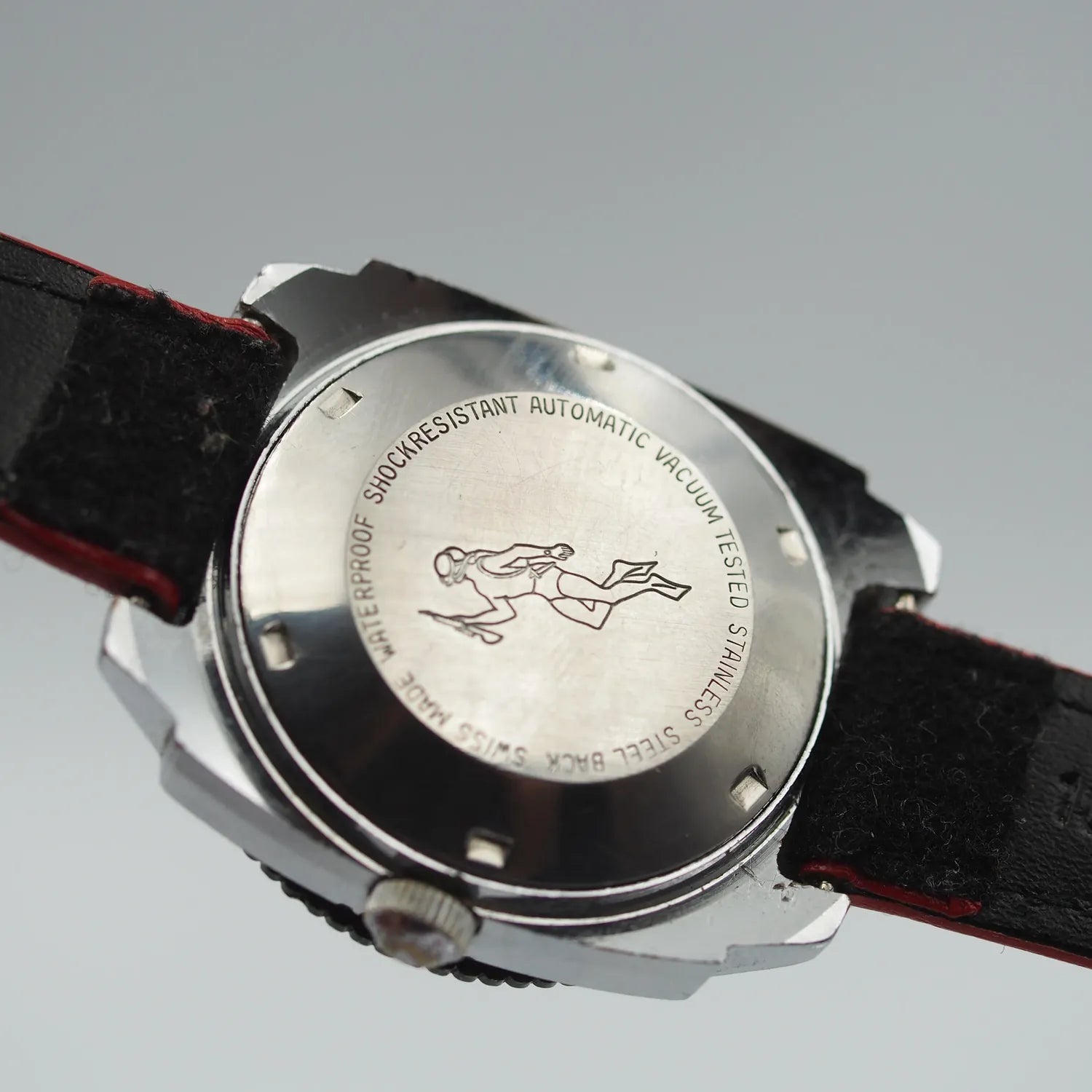 Jowissa Aqua-Chief Automatic Diver – movement close-up